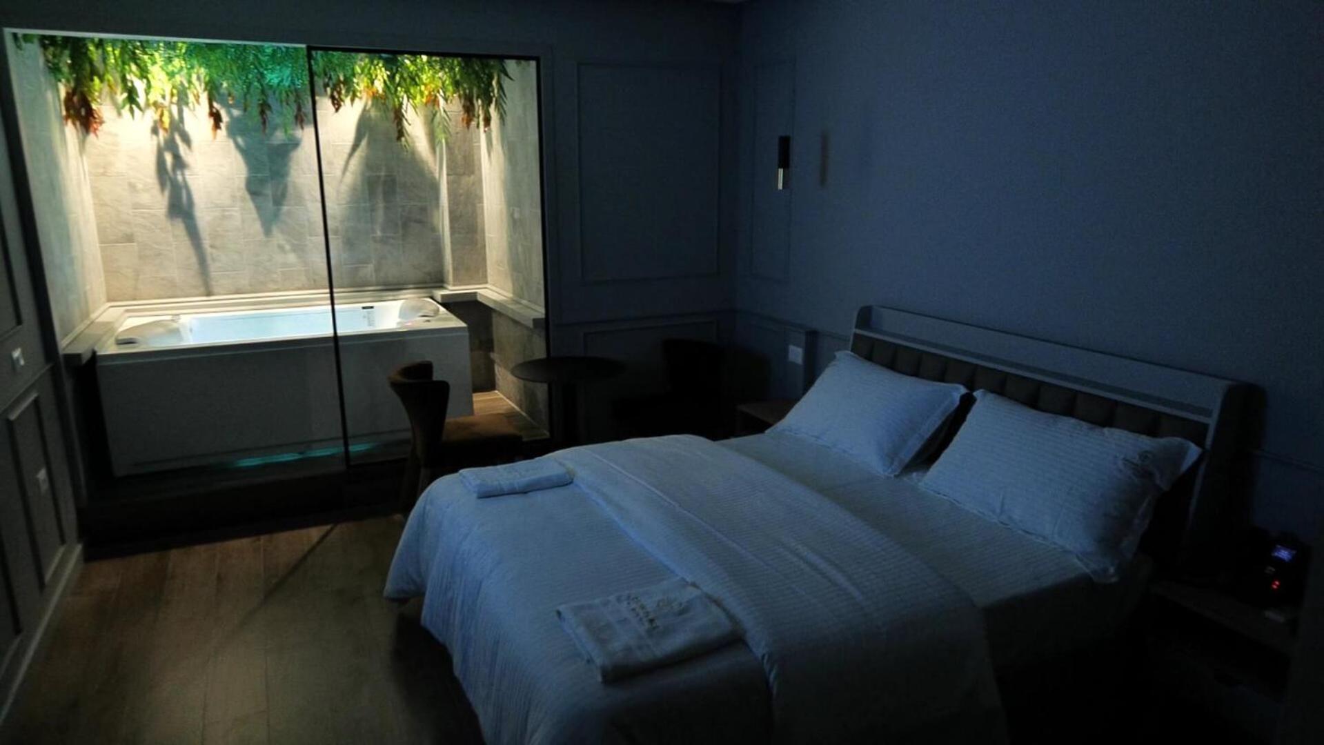 Suite photo 1