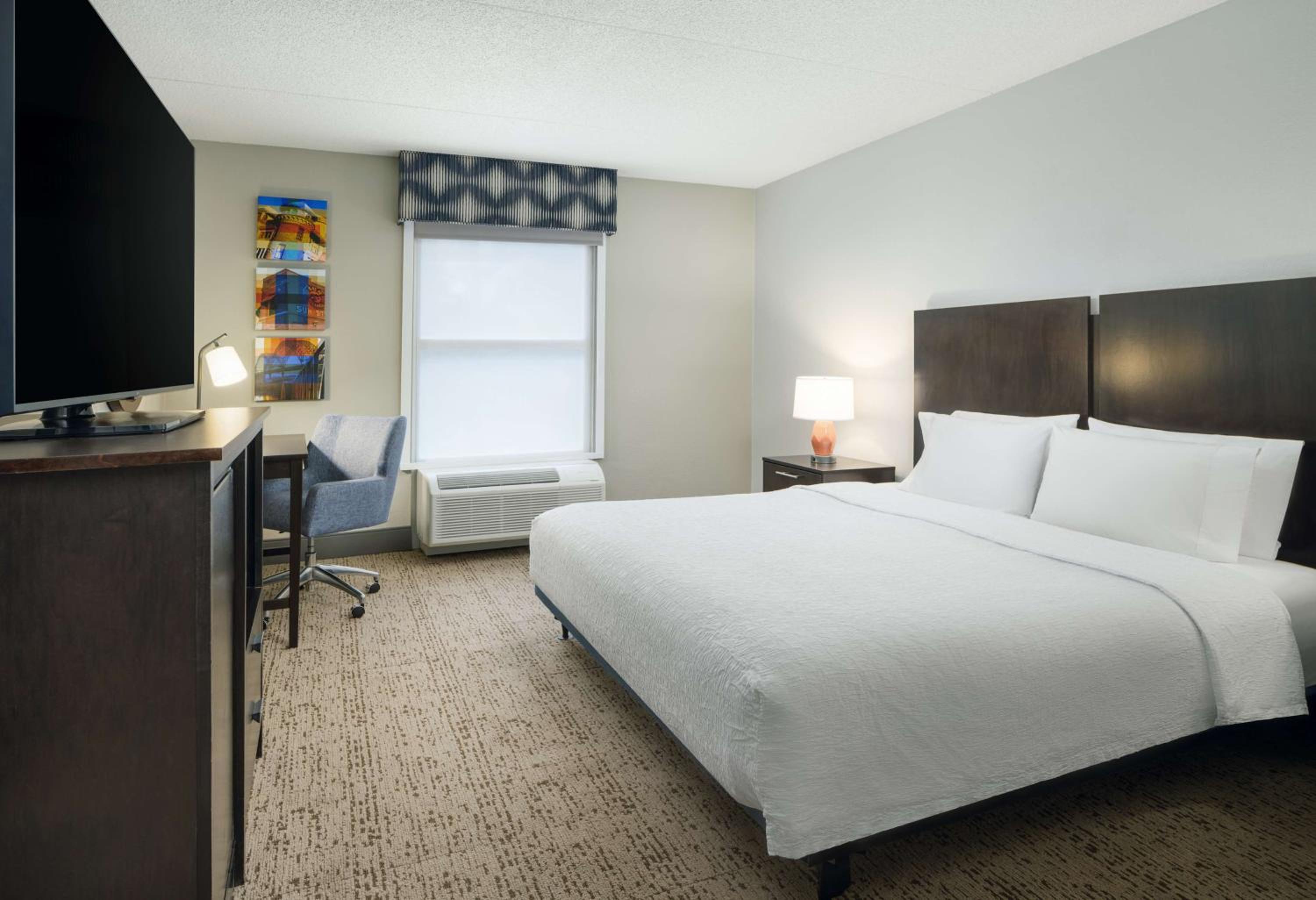 King Room - Mobility Access/Non-Smoking - Photo 5