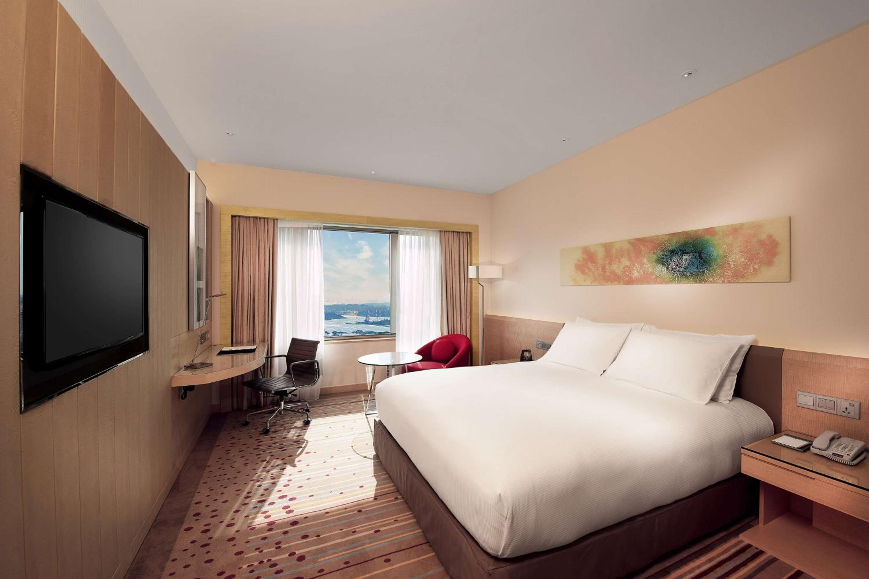 Deluxe King Room - High Floor - Photo 7