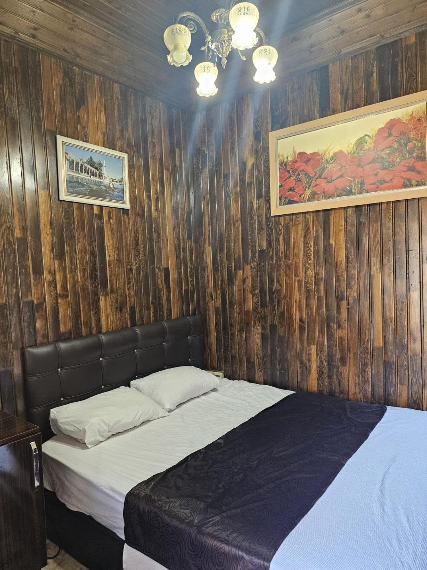Deluxe Double Or Twin Room photo 1