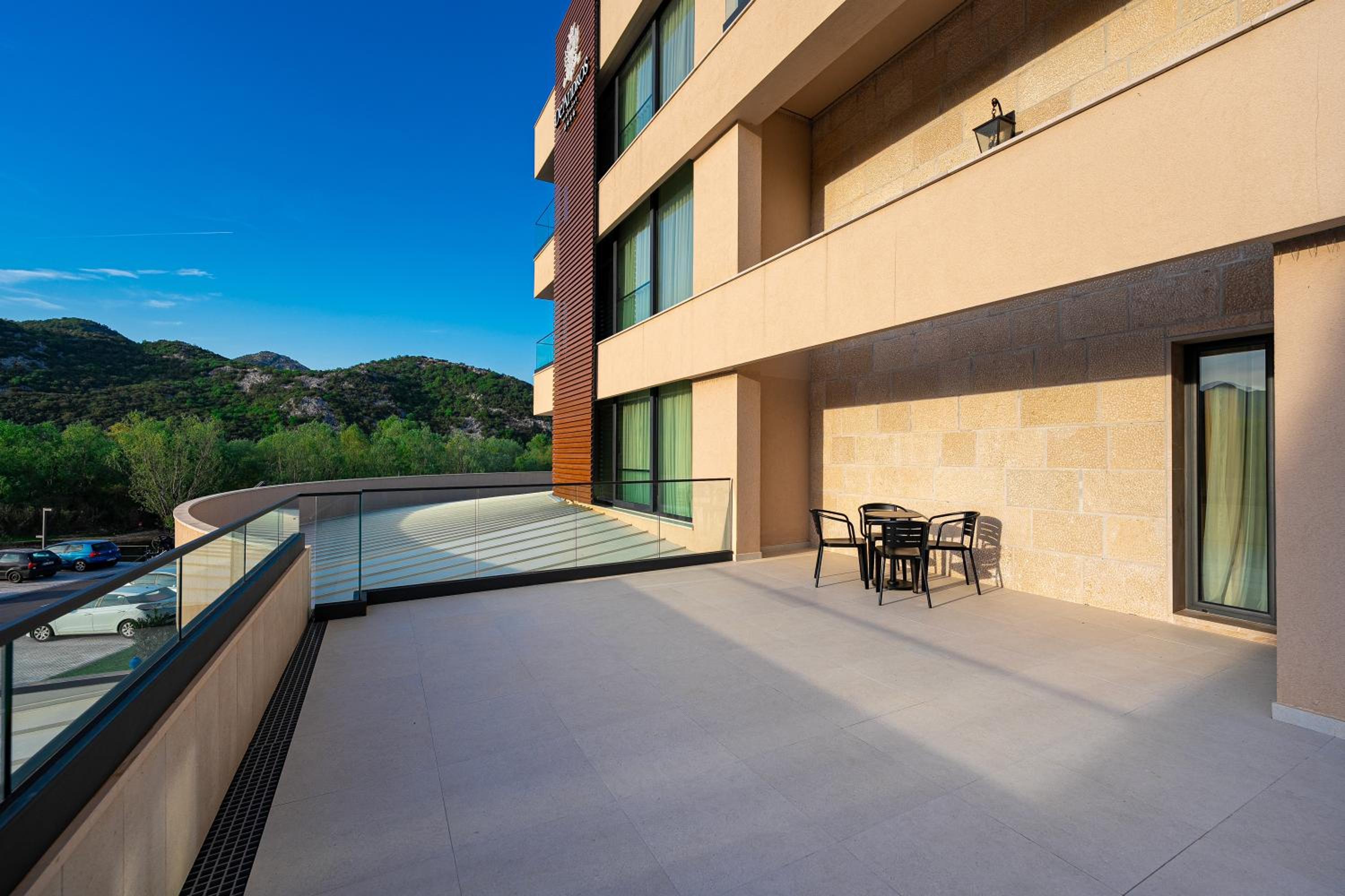 Apartment with Balcony