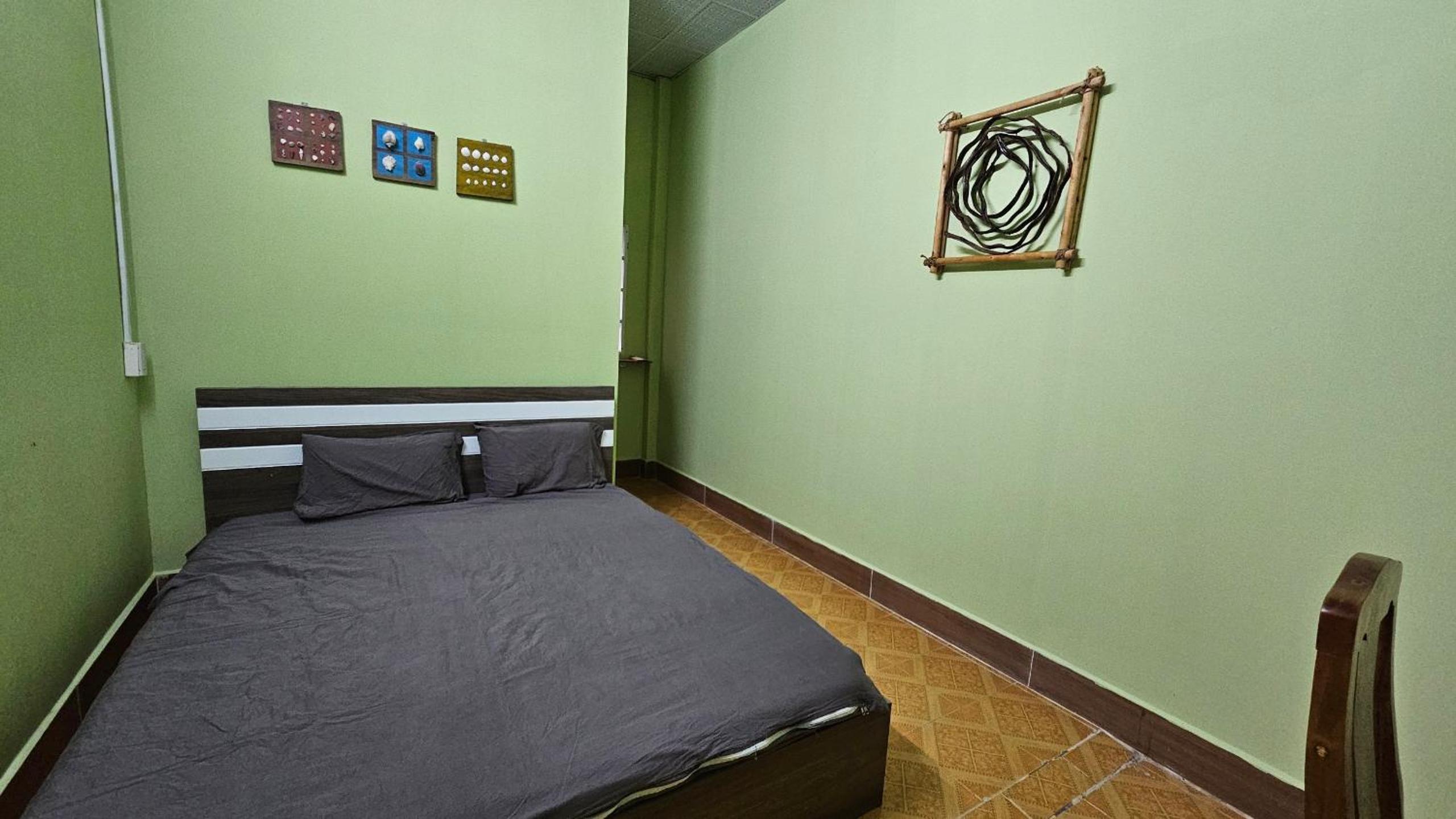 Standard Double Room with Shared Bathroom
