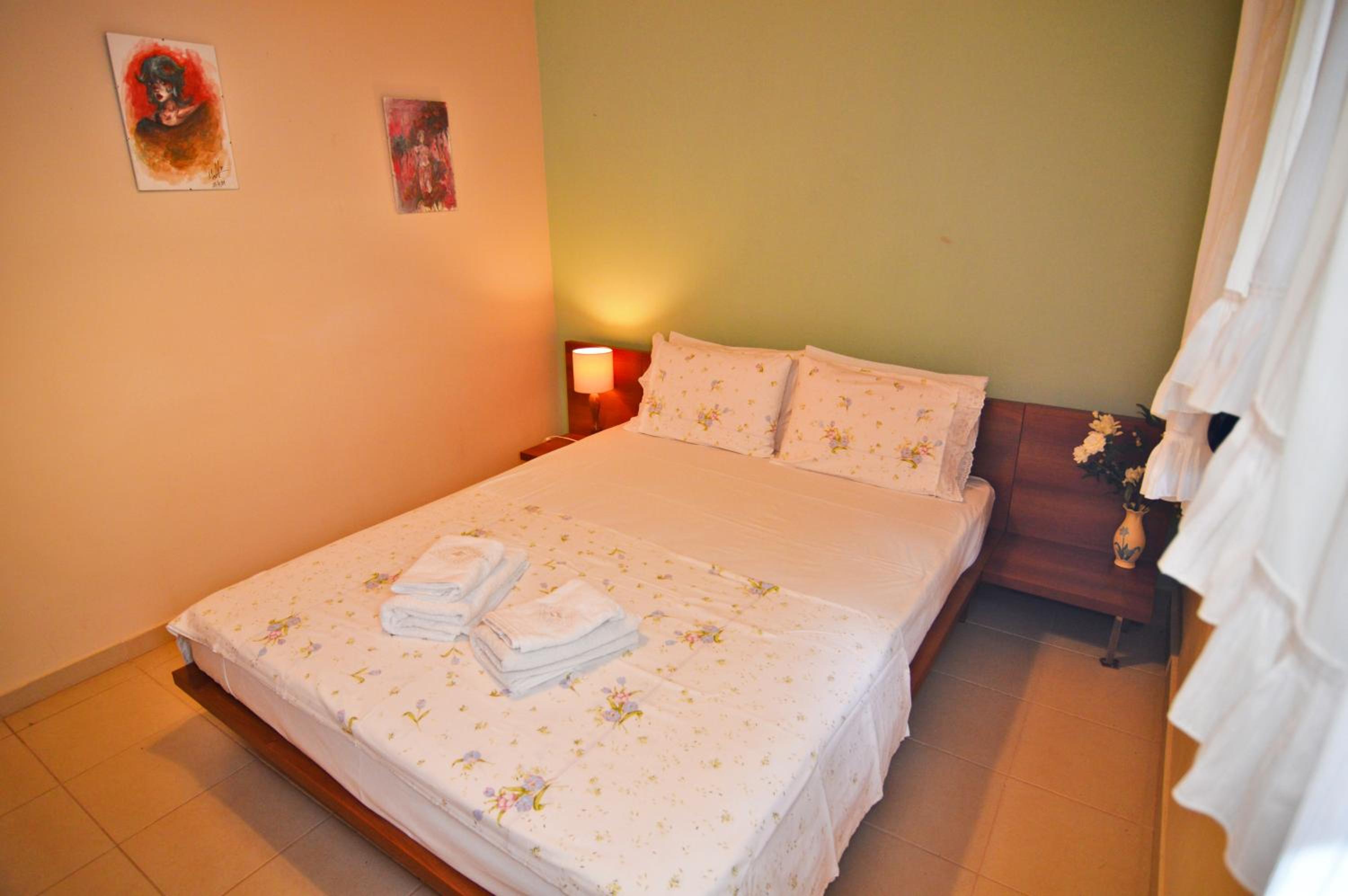 Two-Bedroom House photo 2