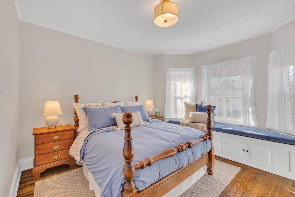 Four-Bedroom House photo 1