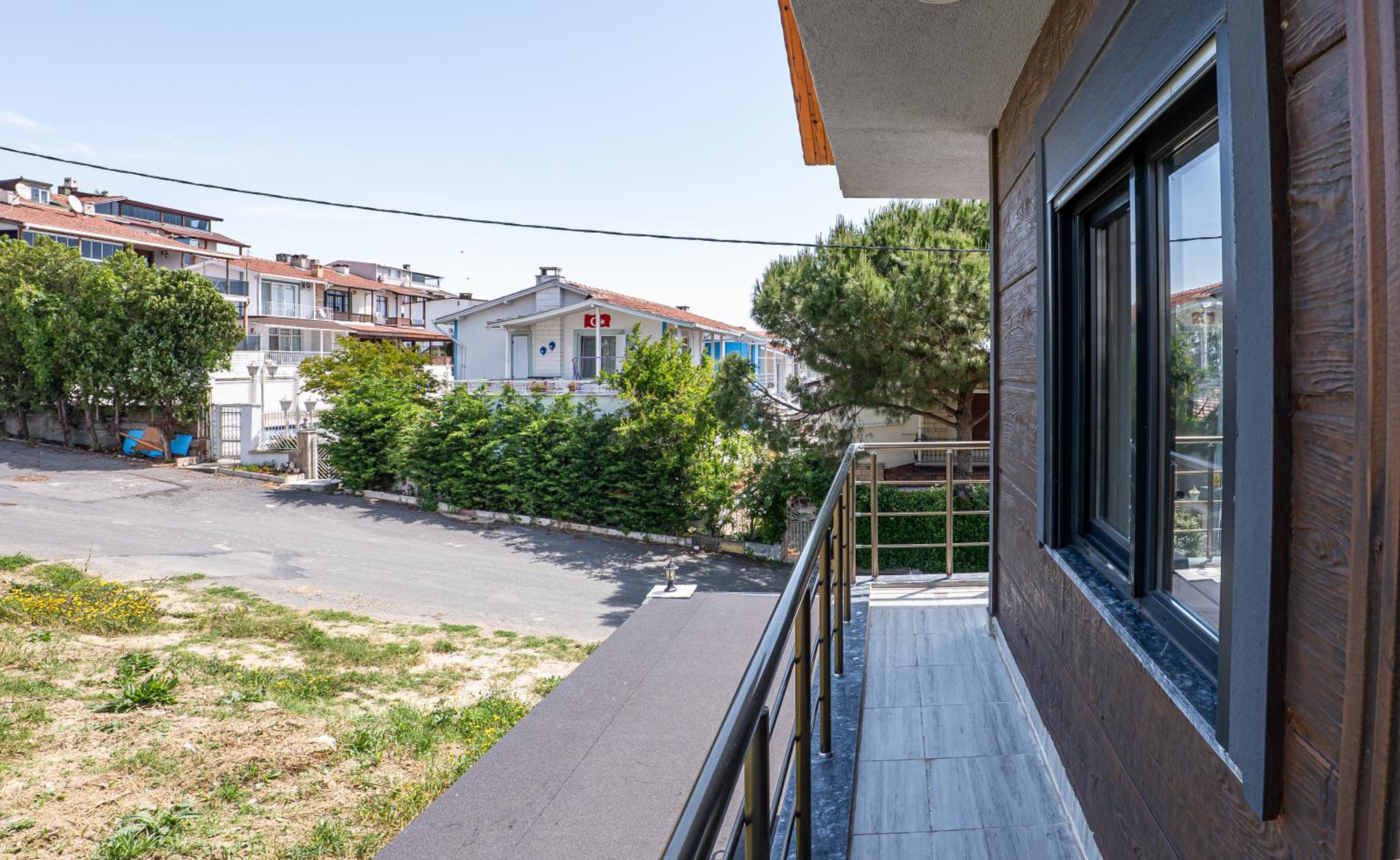 Villa photo 2