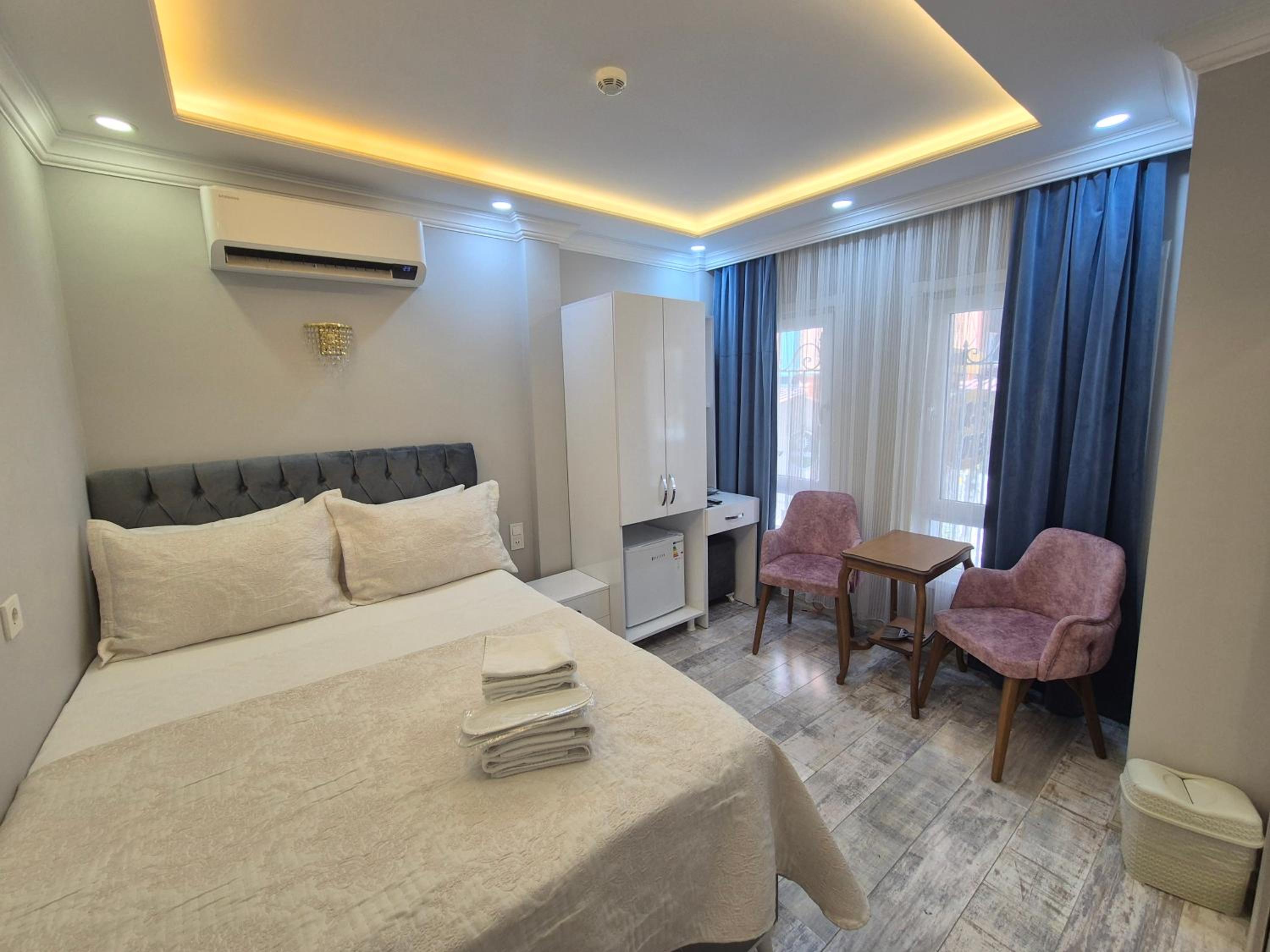 Economy Double Room photo 1