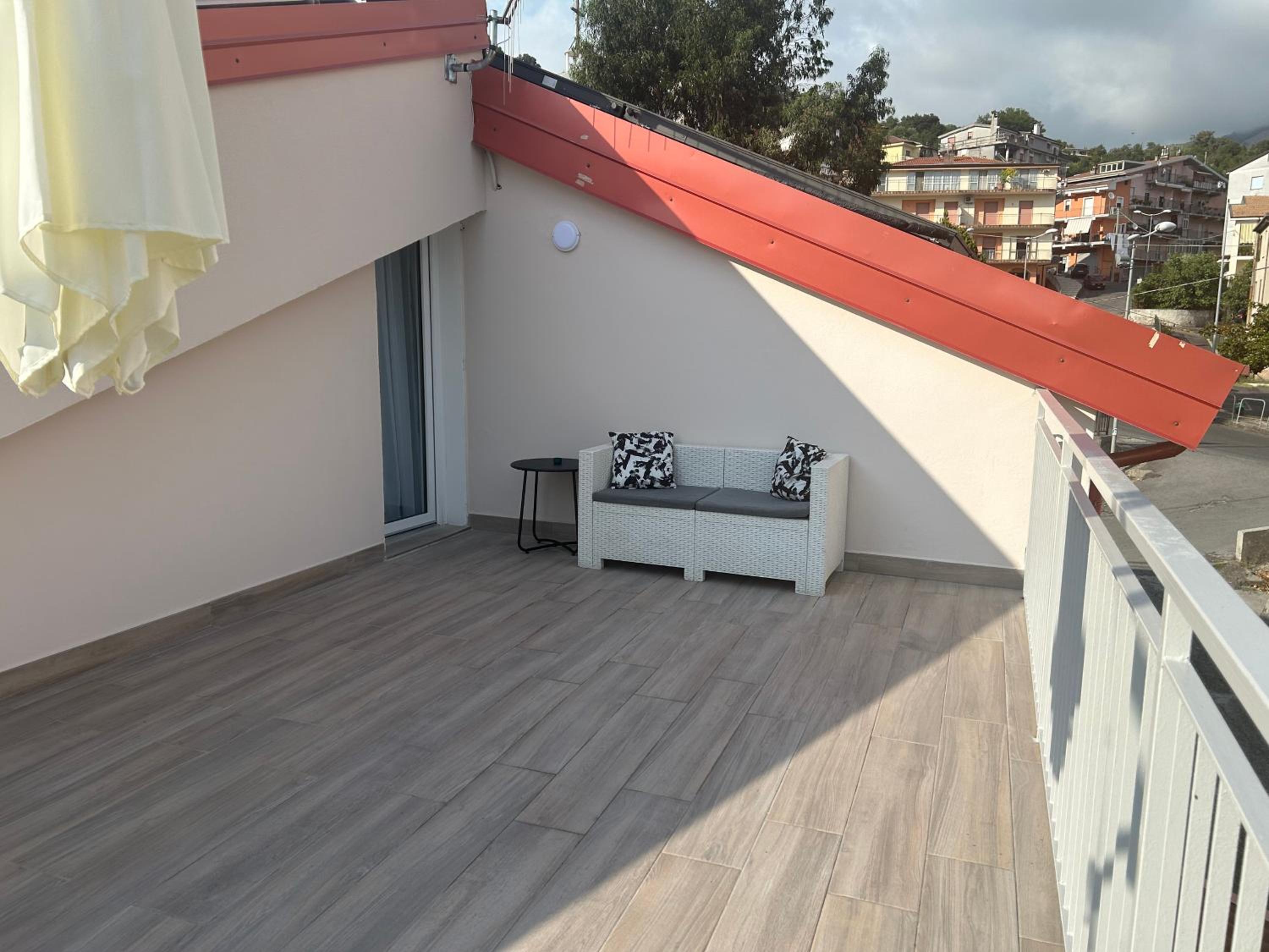 Double Room with Terrace - Photo 8