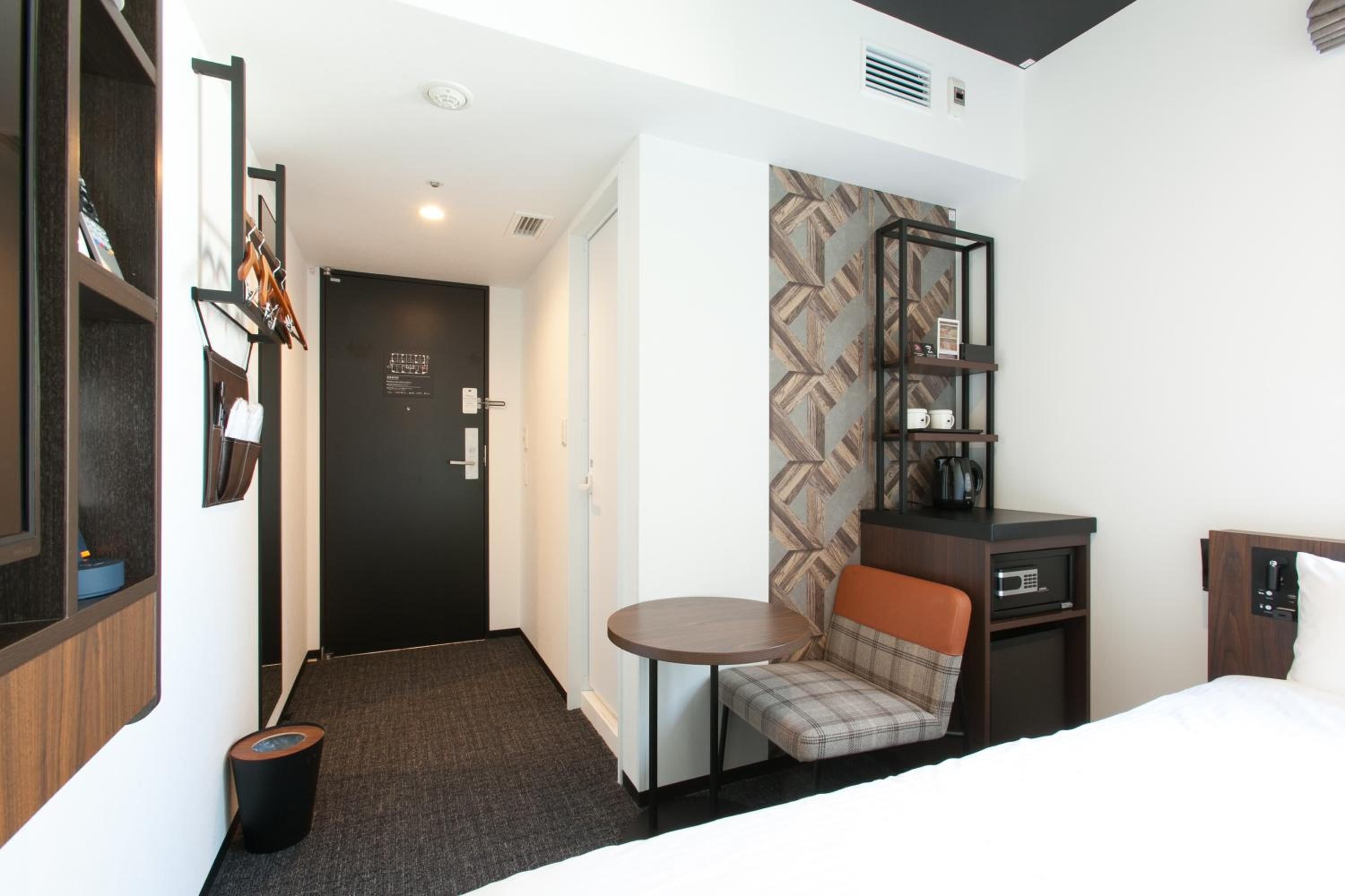 Double Room with Small Double Bed - Non-Smoking photo 1