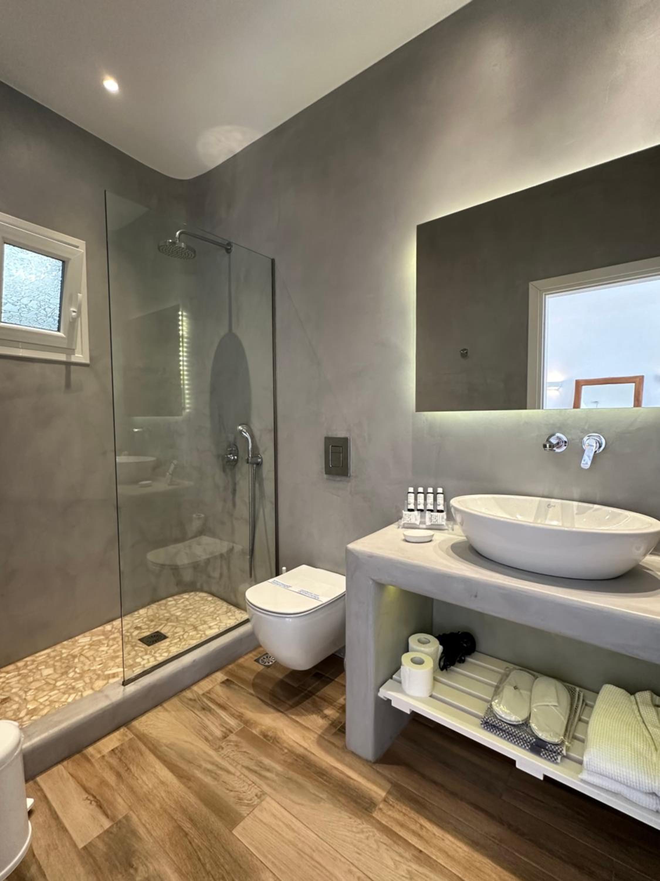  Junior Suite with Partial Sea View - Photo 3