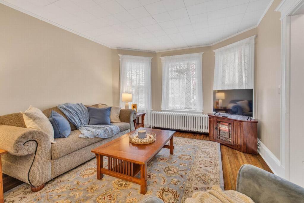 Two-Bedroom Apartment photo 1