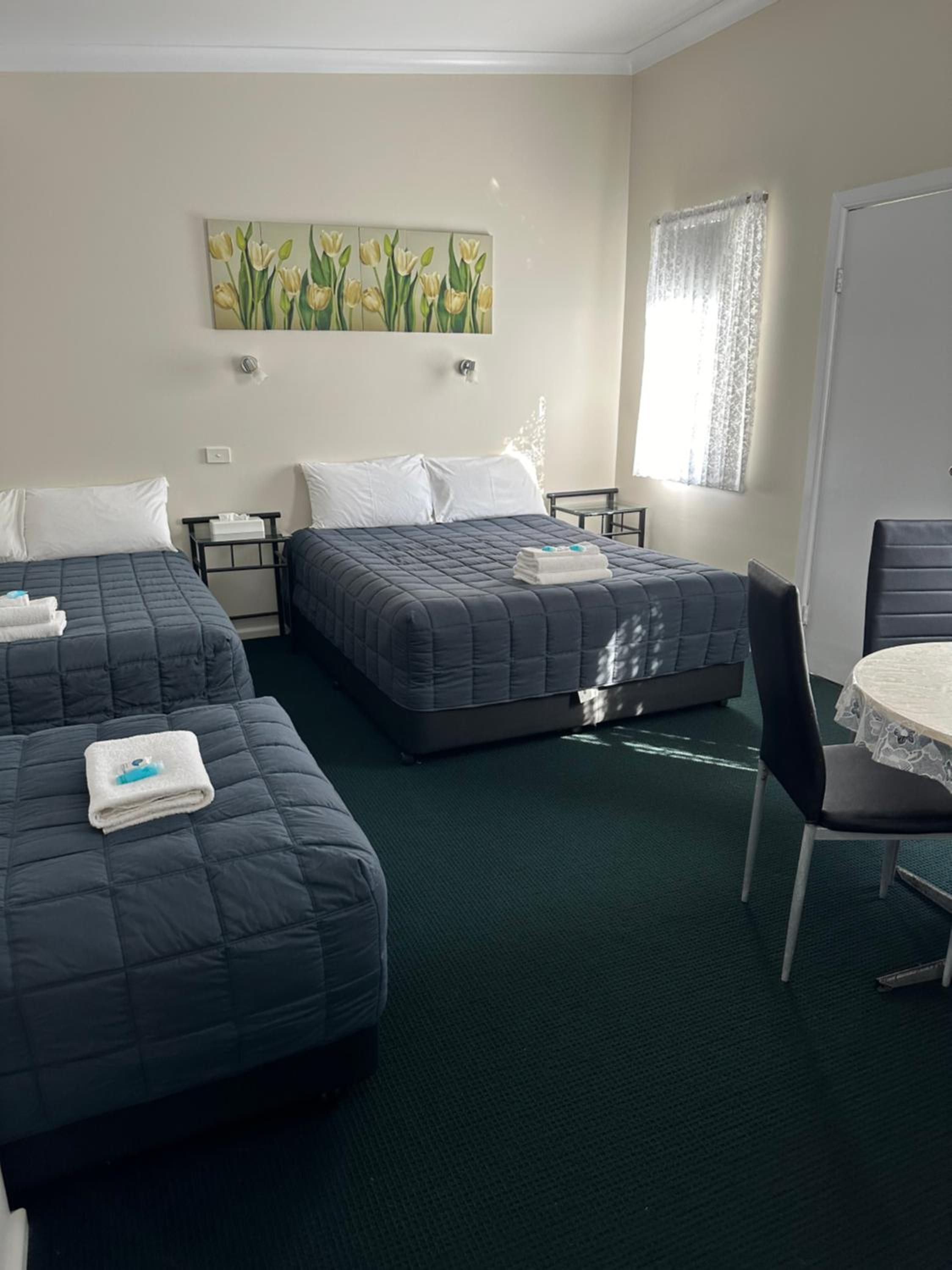 Triple Room with Shared Bathroom photo 1