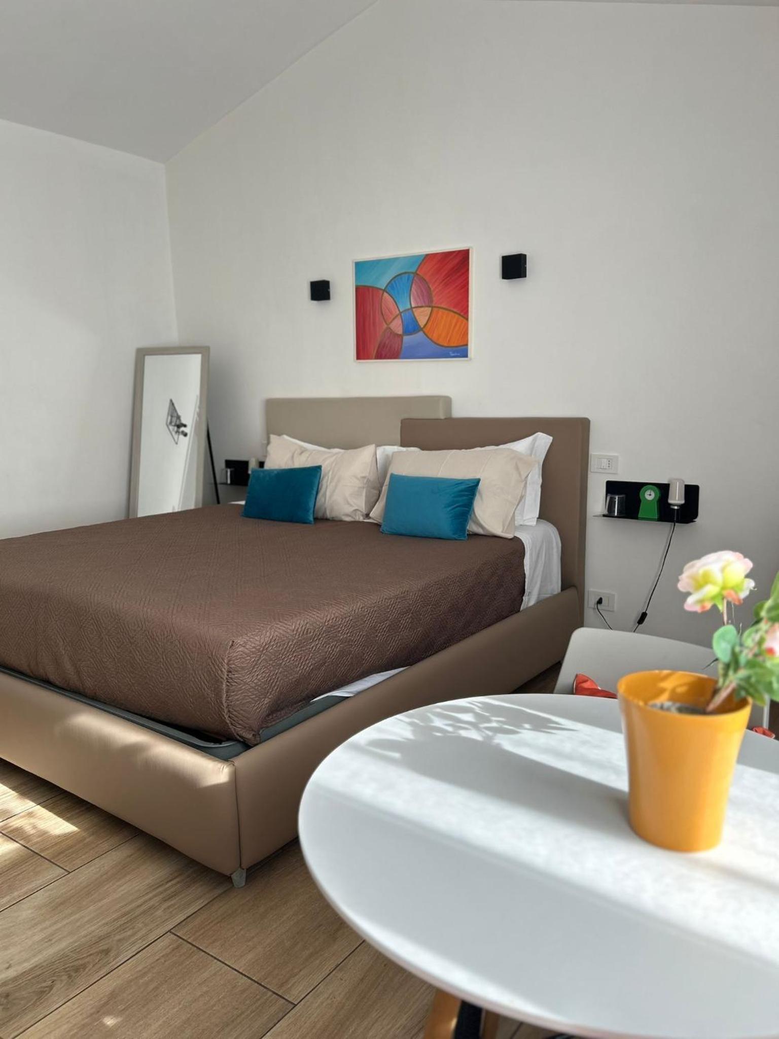 Superior King Room - Photo 48