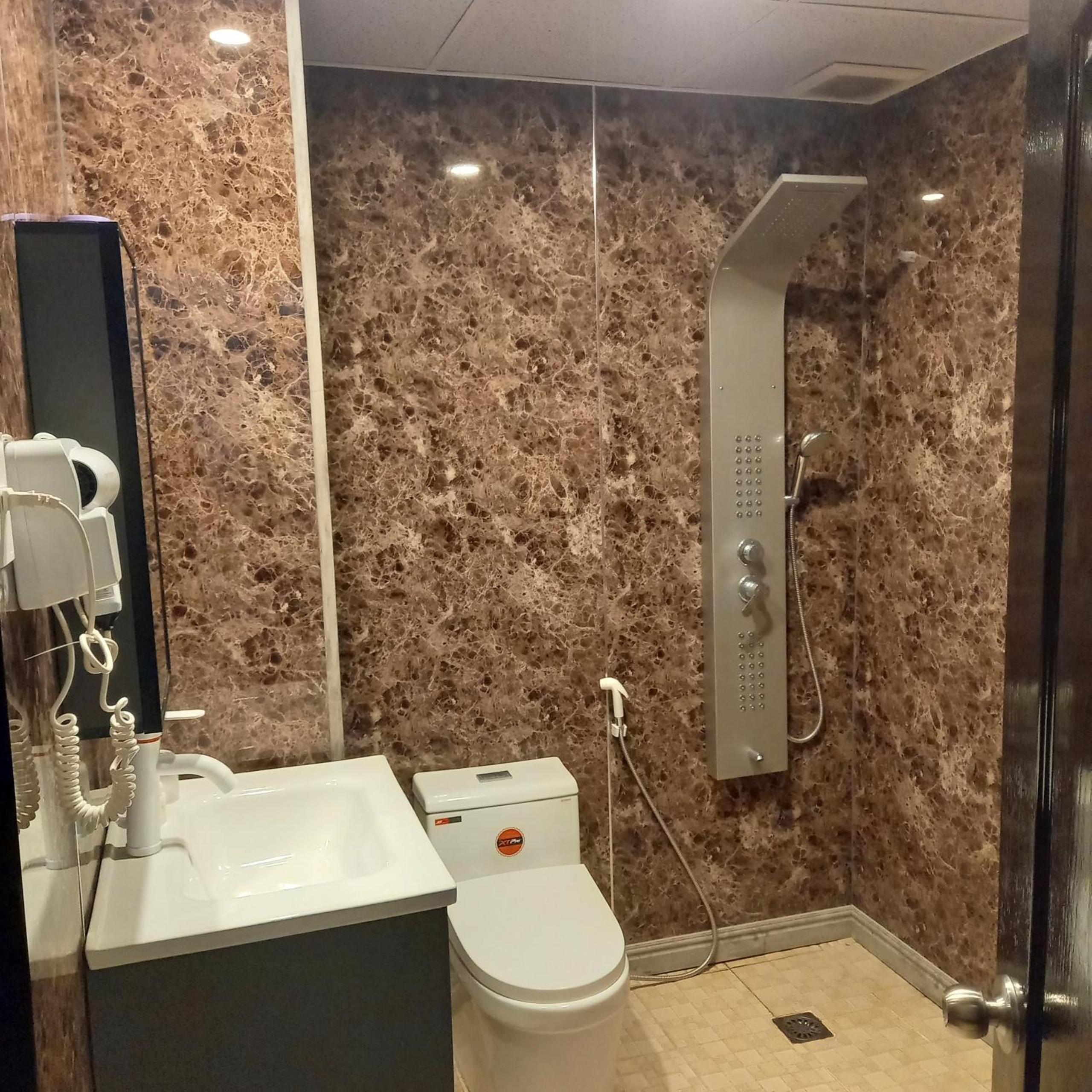 Twin Room with City View photo 3