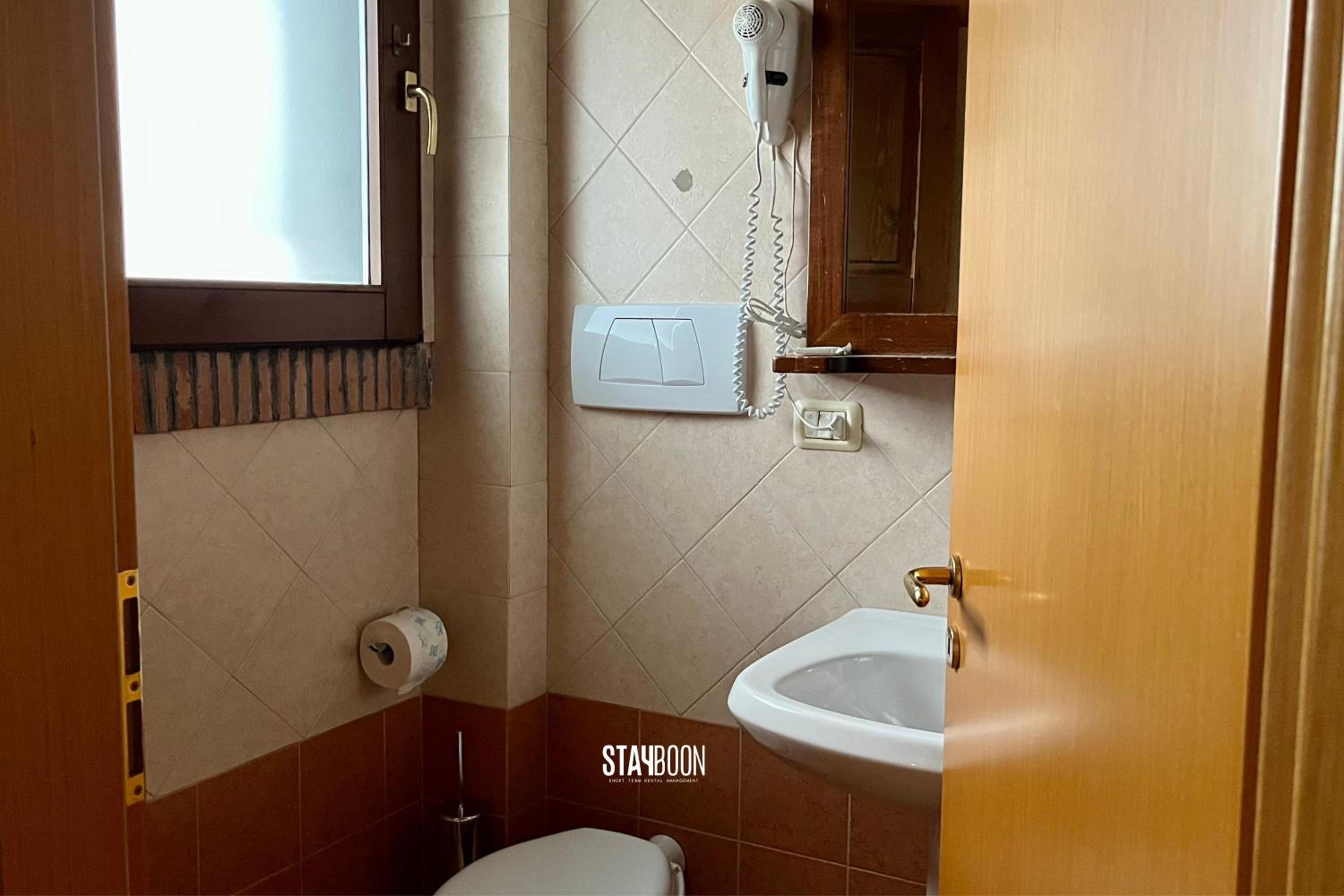 Deluxe Double Room With Balcony photo 2