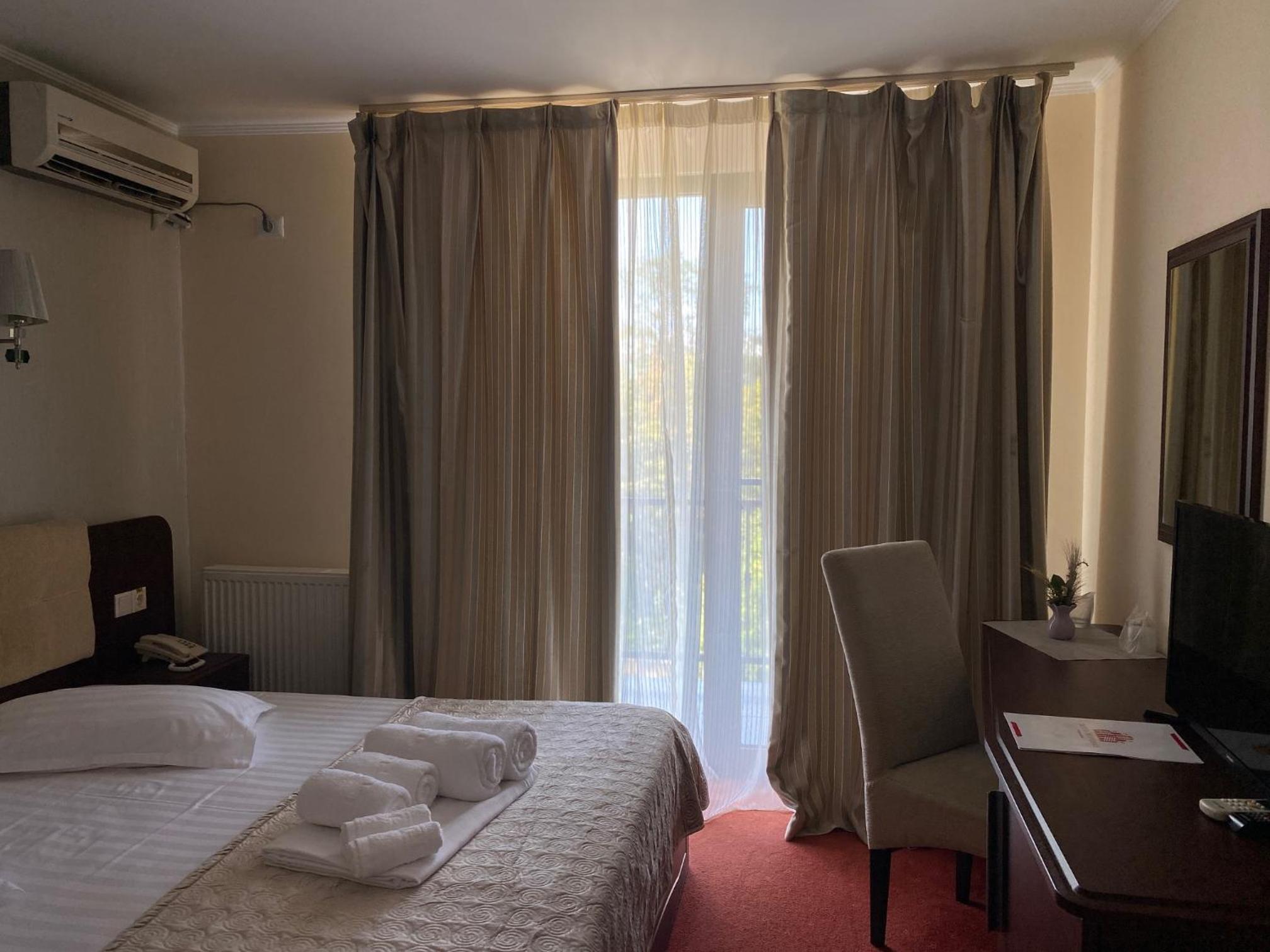 Double Room photo 3