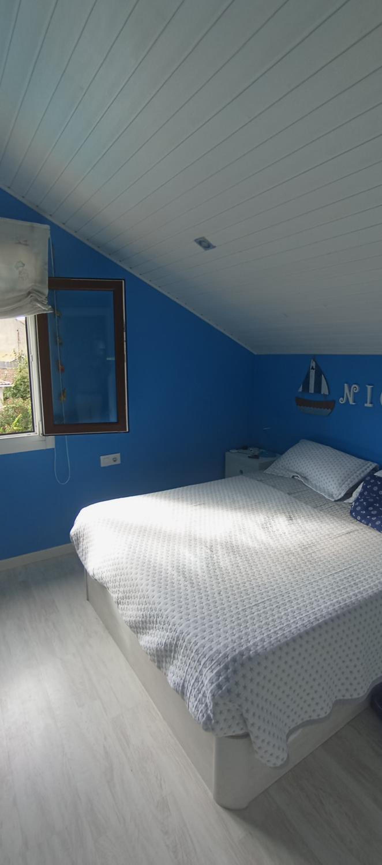 Casa de cuatro habitaciones