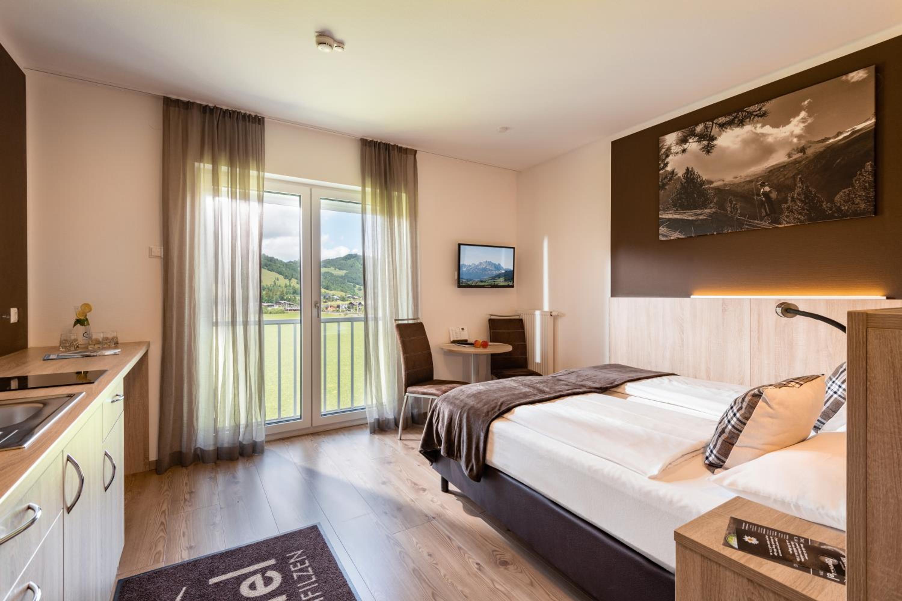 Comfort Double or Twin Room with Kitchen photo 1