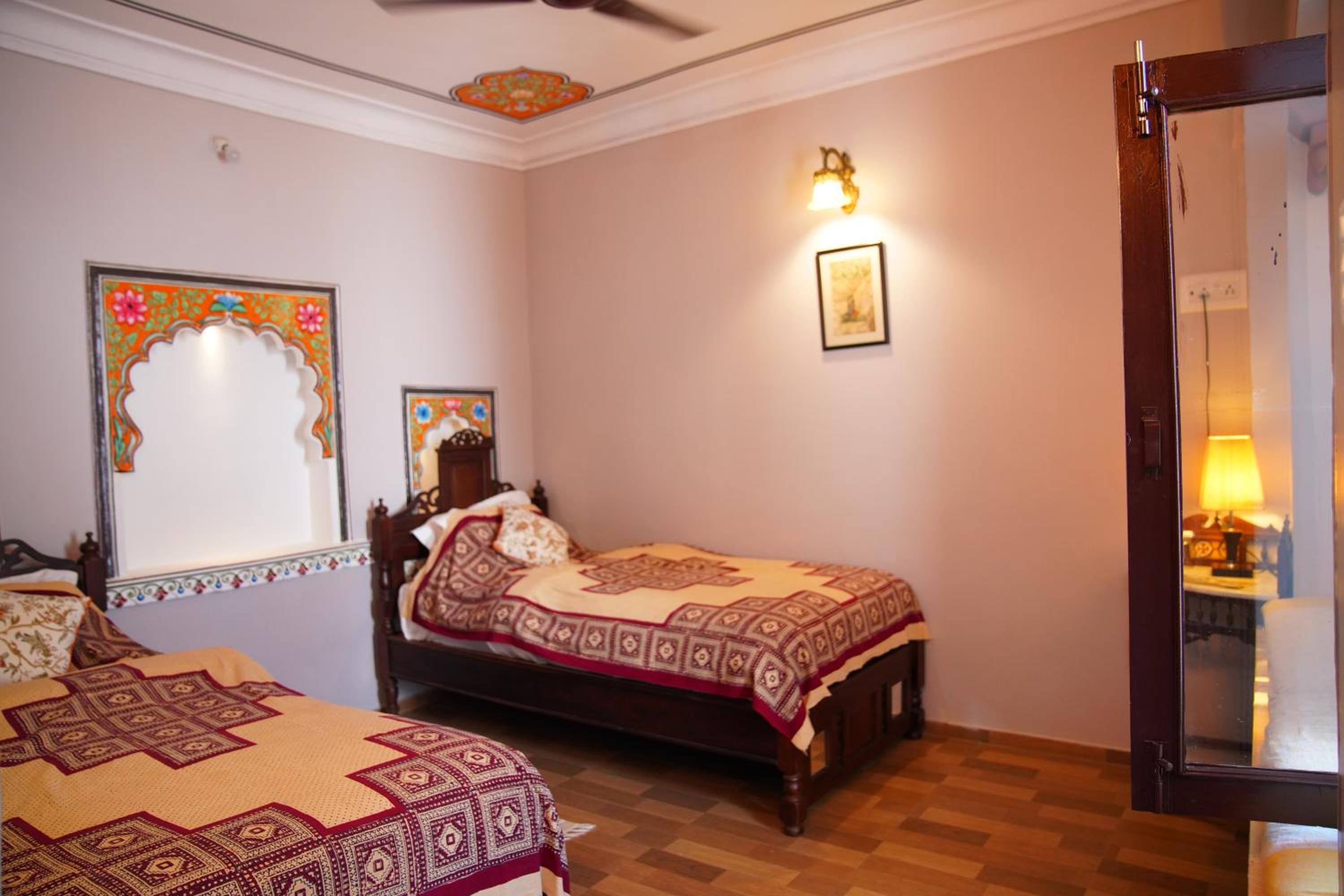 Deluxe Double Room with Castle View - Photo 15