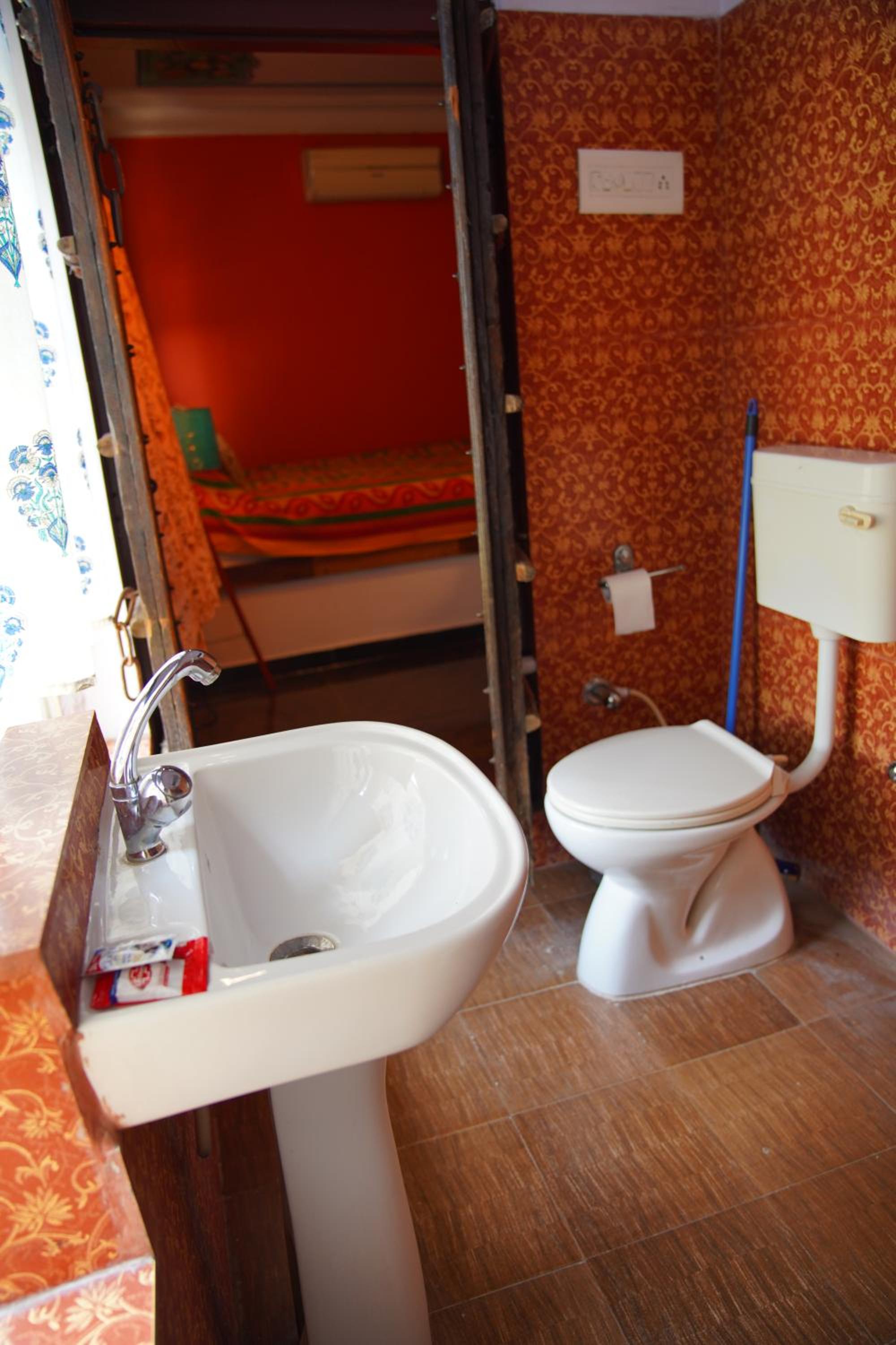Deluxe Double Room with Castle View - Photo 2