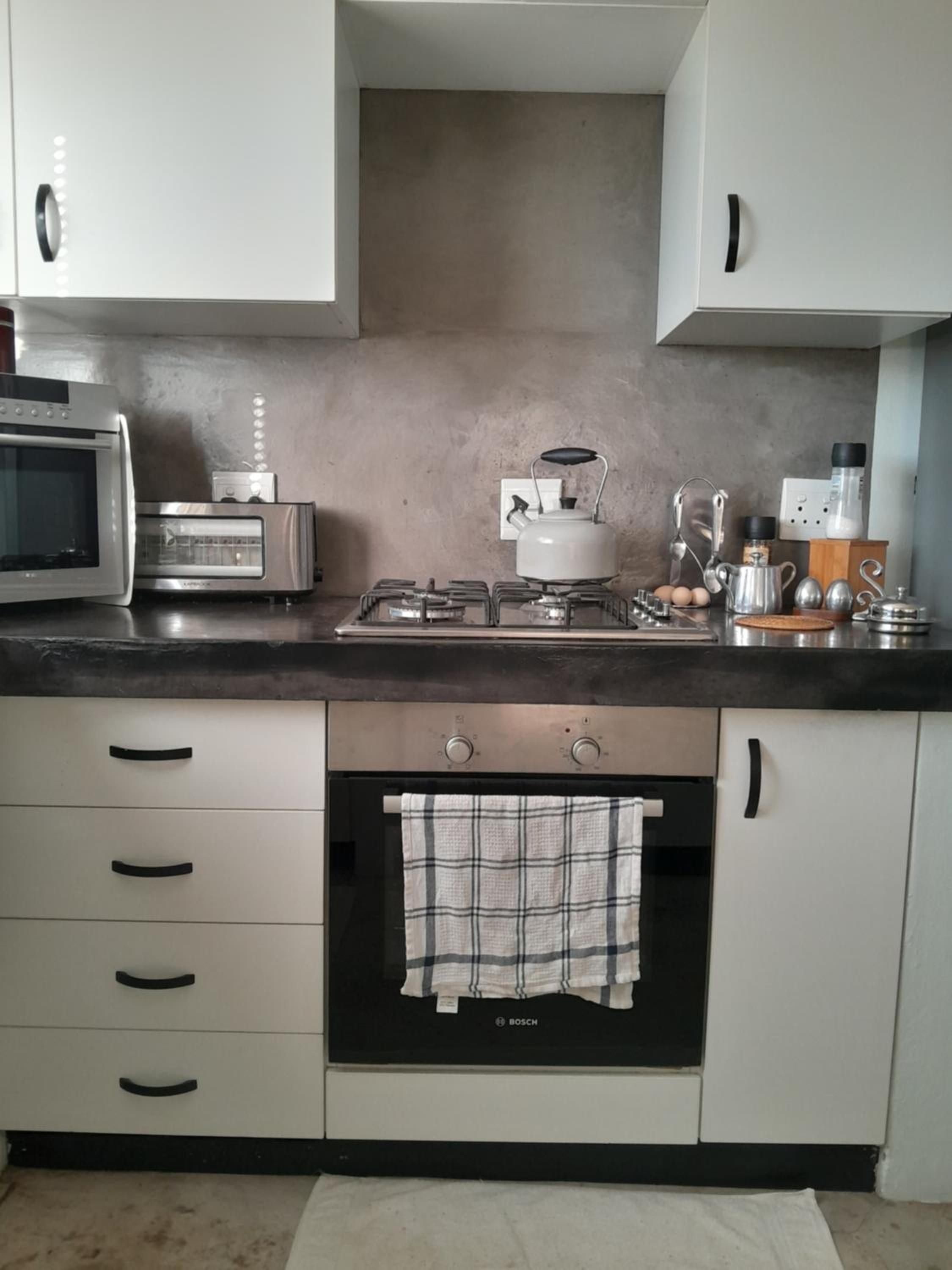 Deluxe Double Room (2 Adults + 1 Child) photo 3