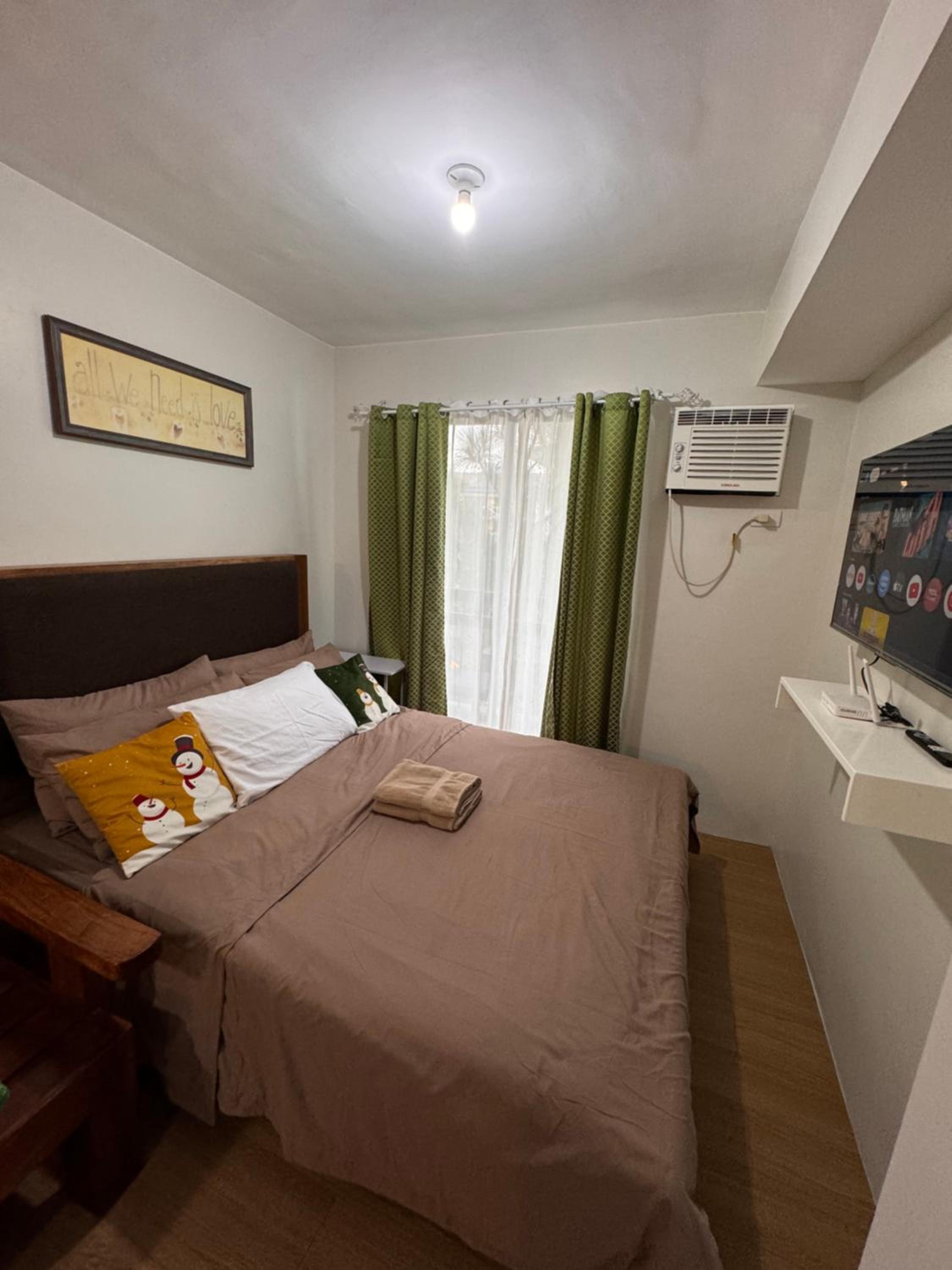 Studio with Balcony