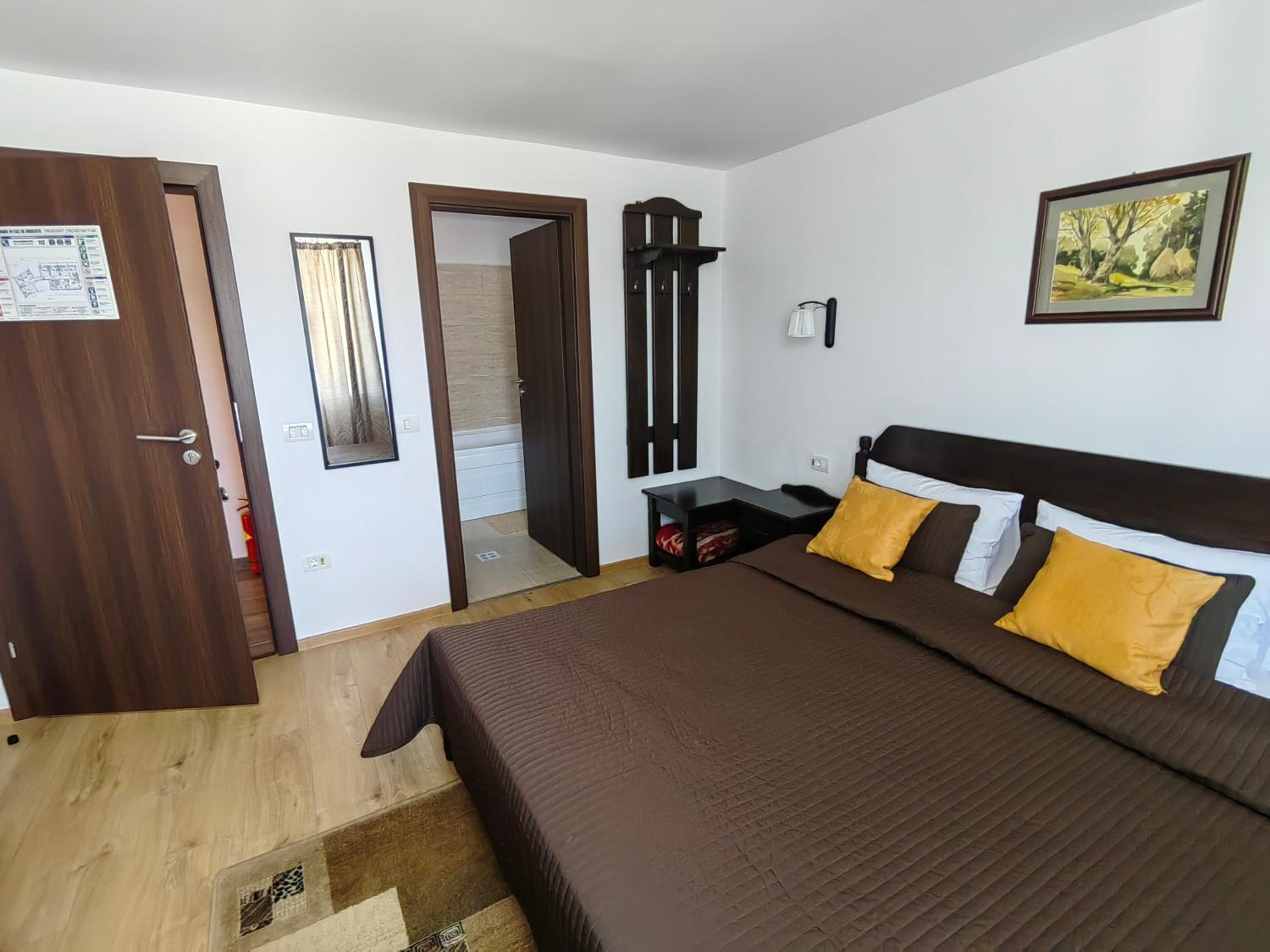 Deluxe Double Room photo 3