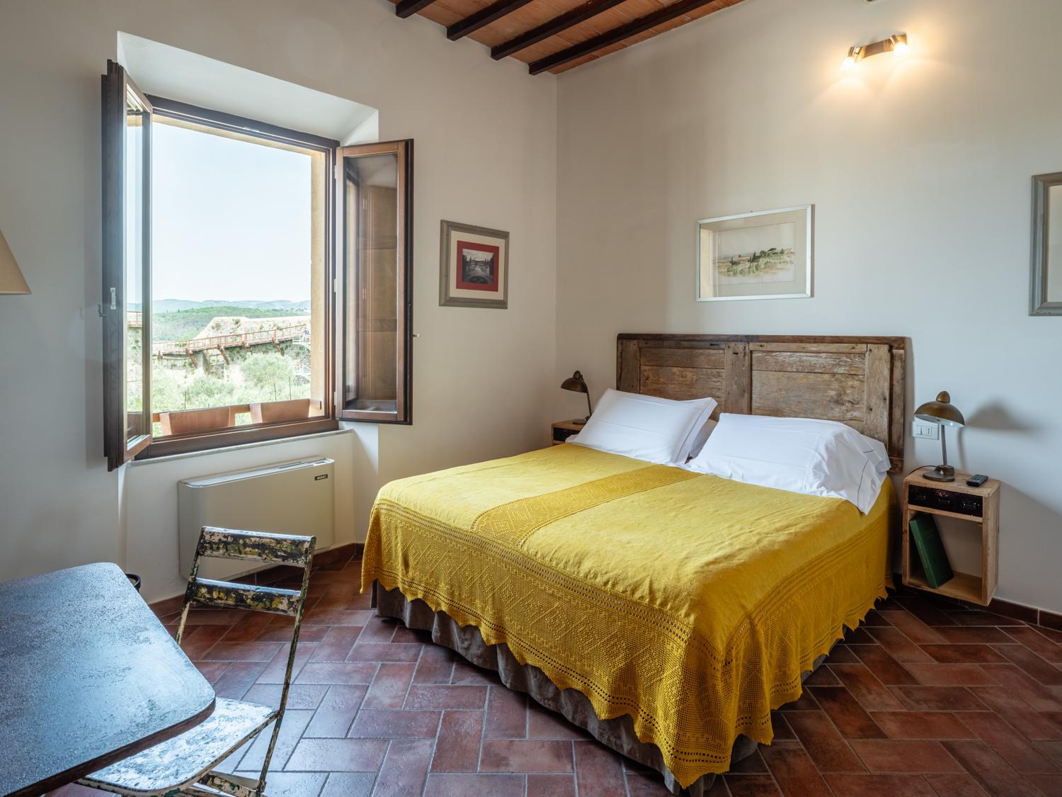 Deluxe Double Room - Photo 2
