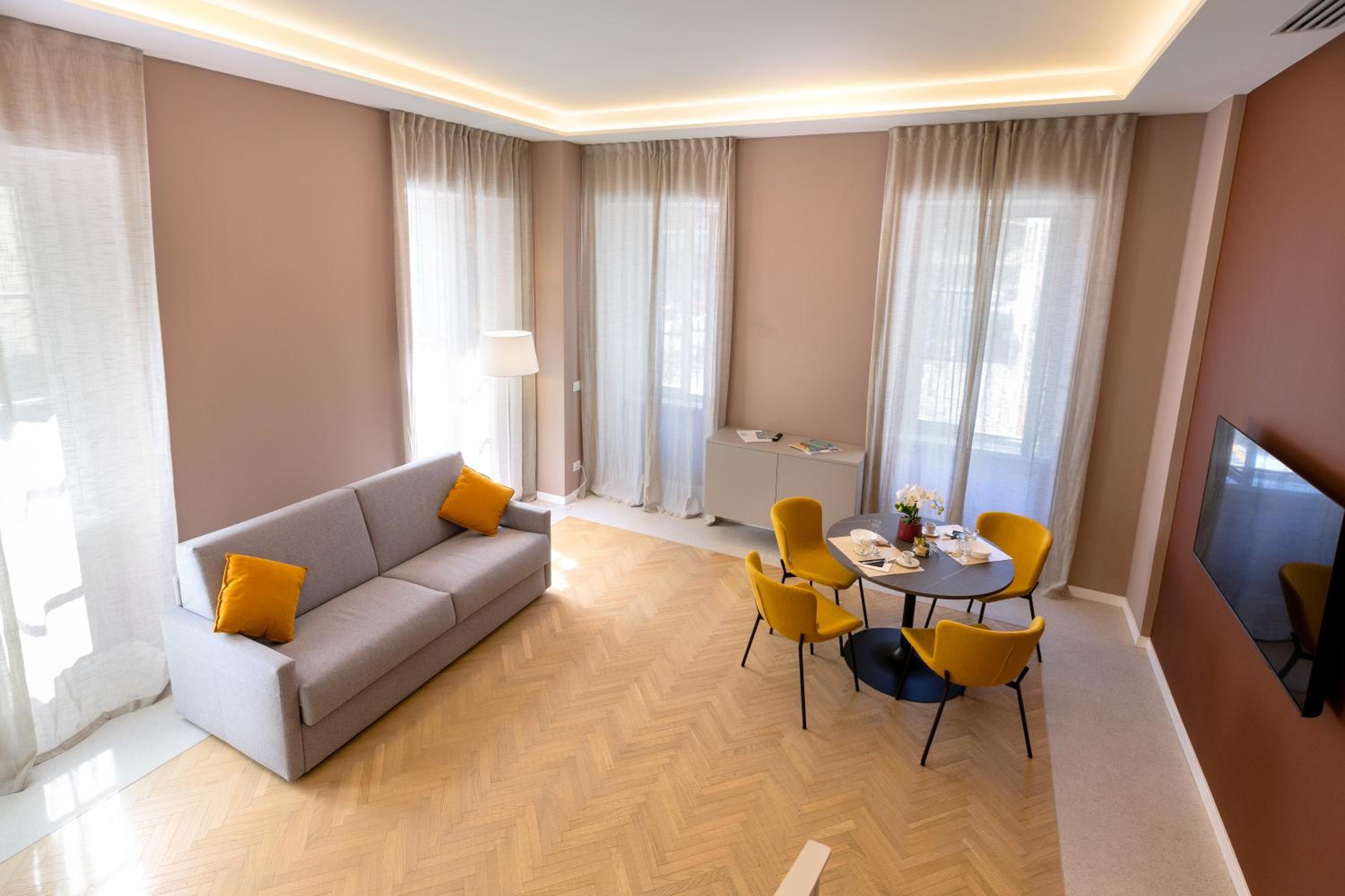 Superior Apartment with City View photo 2