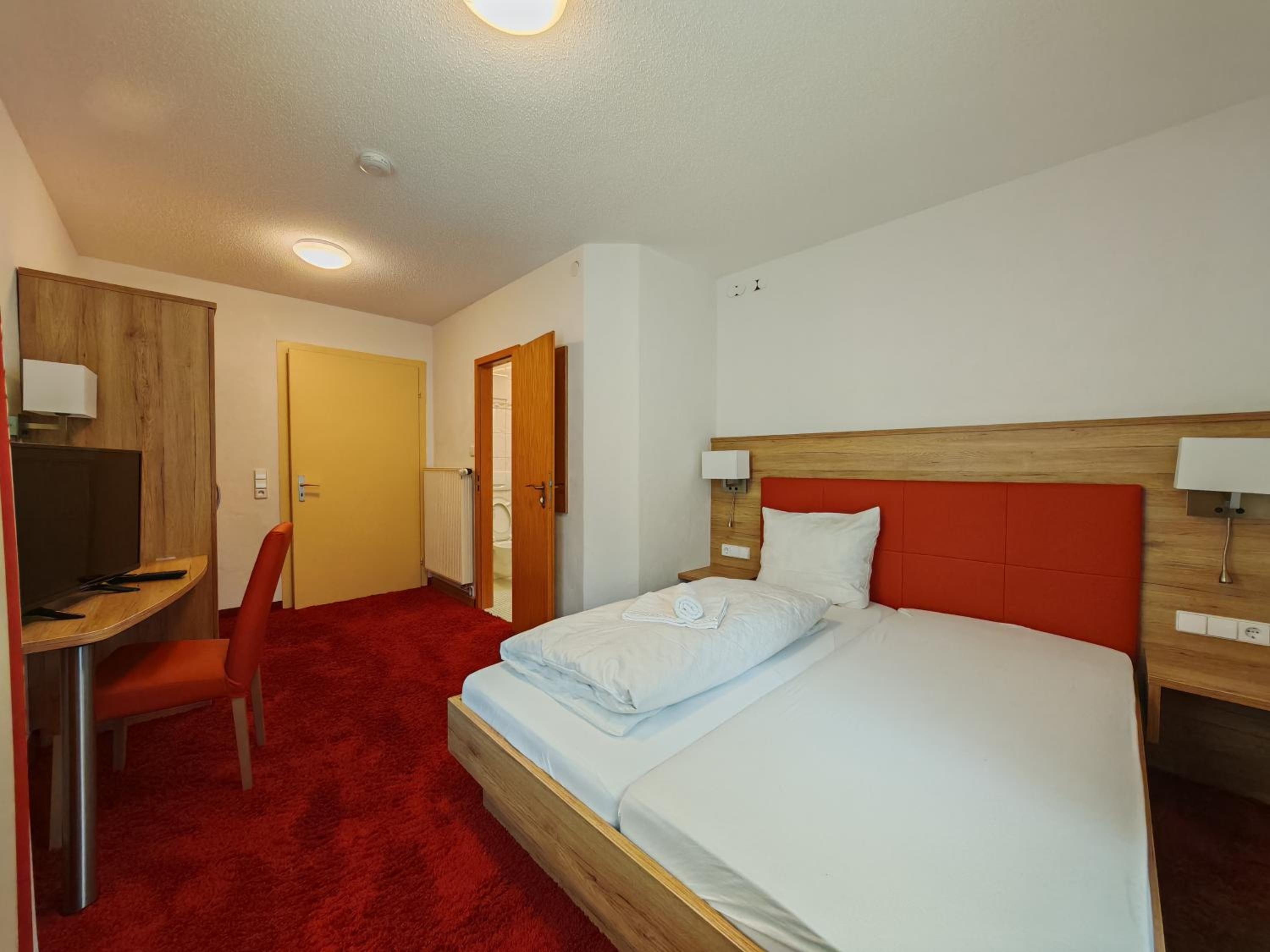 Single Room photo 2