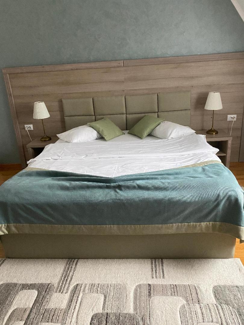 Double or Twin Room - Photo 1