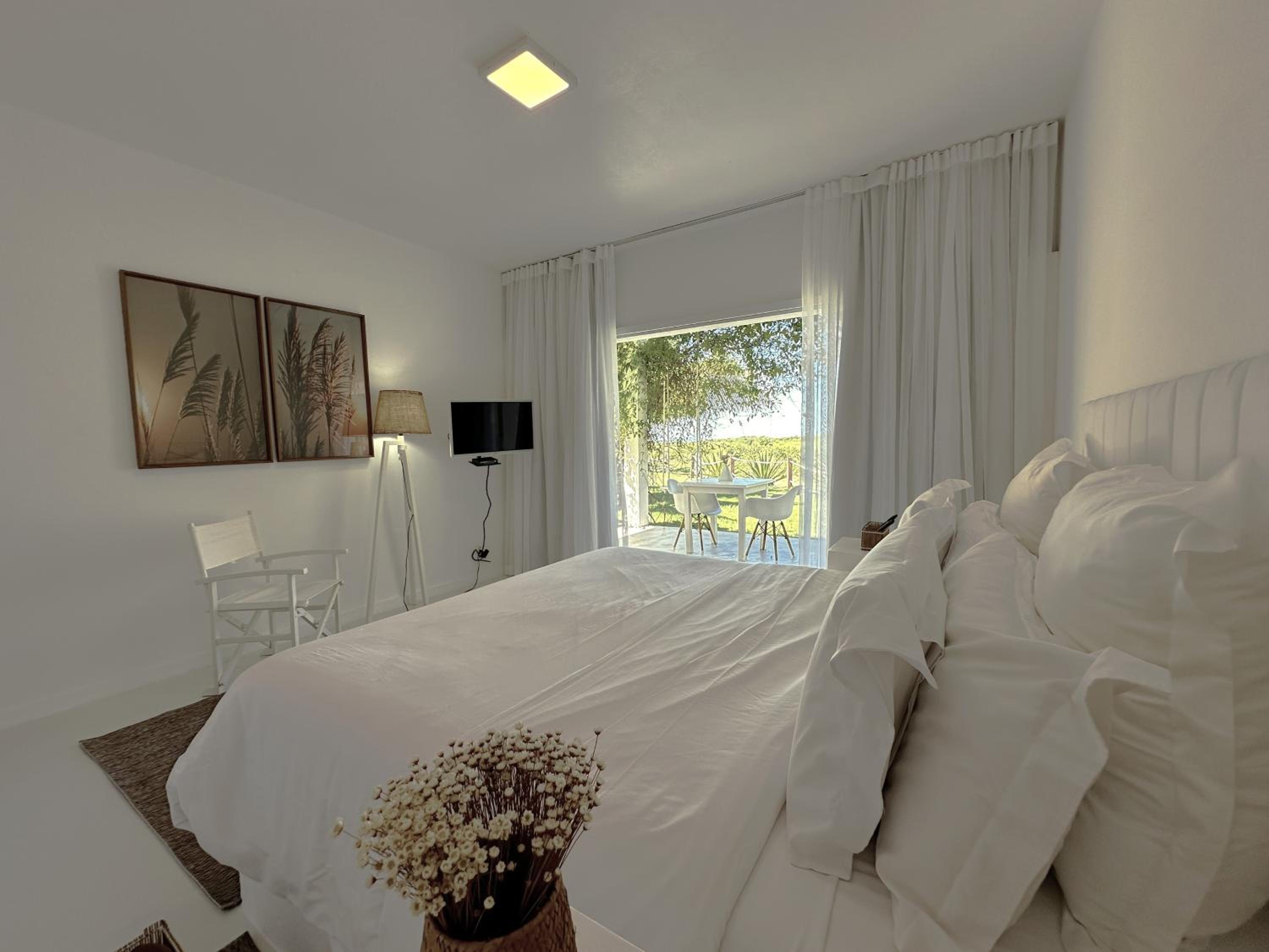 King Suite With Ocean View - Photo 1