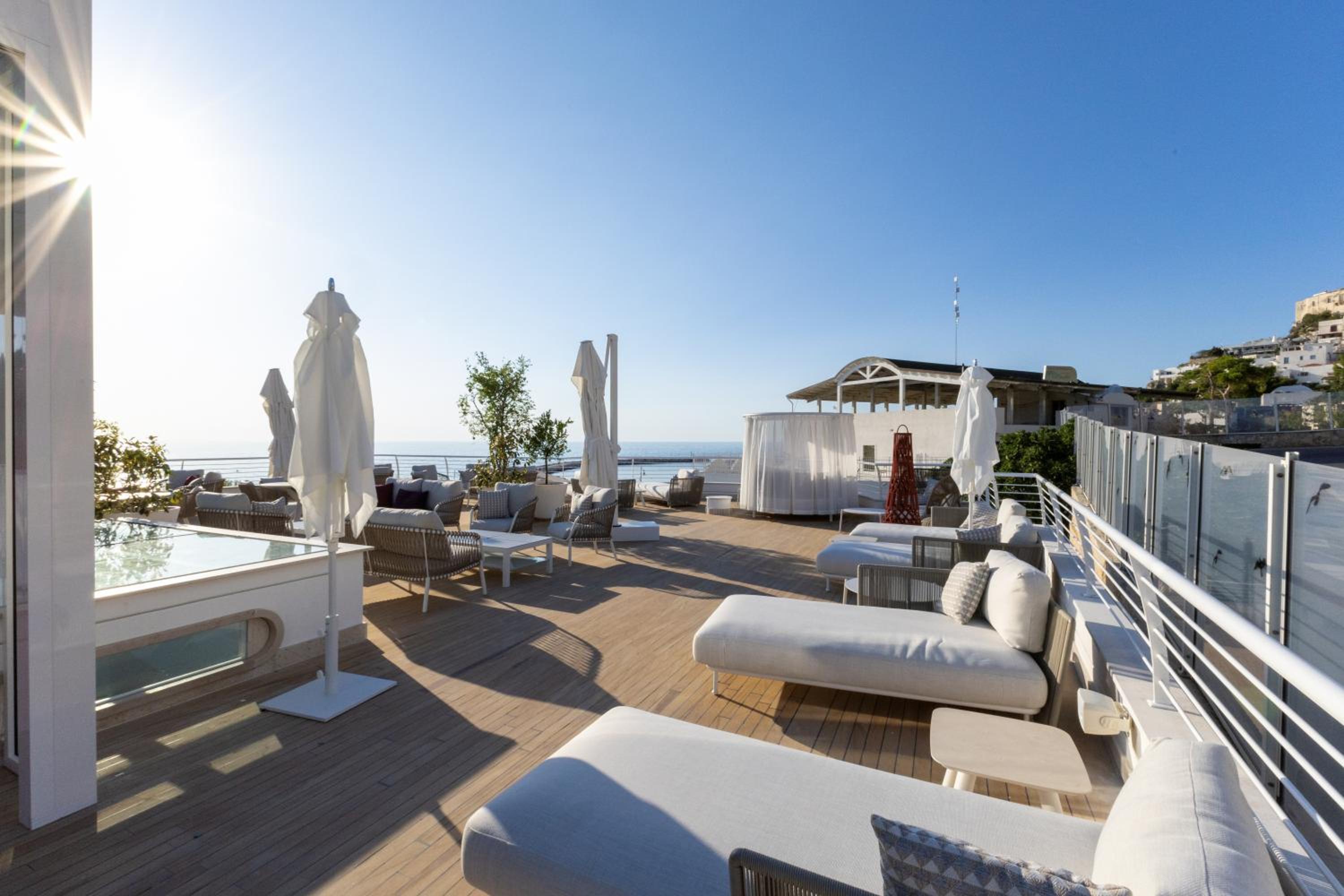 Deluxe Double Room with Sea View photo 2