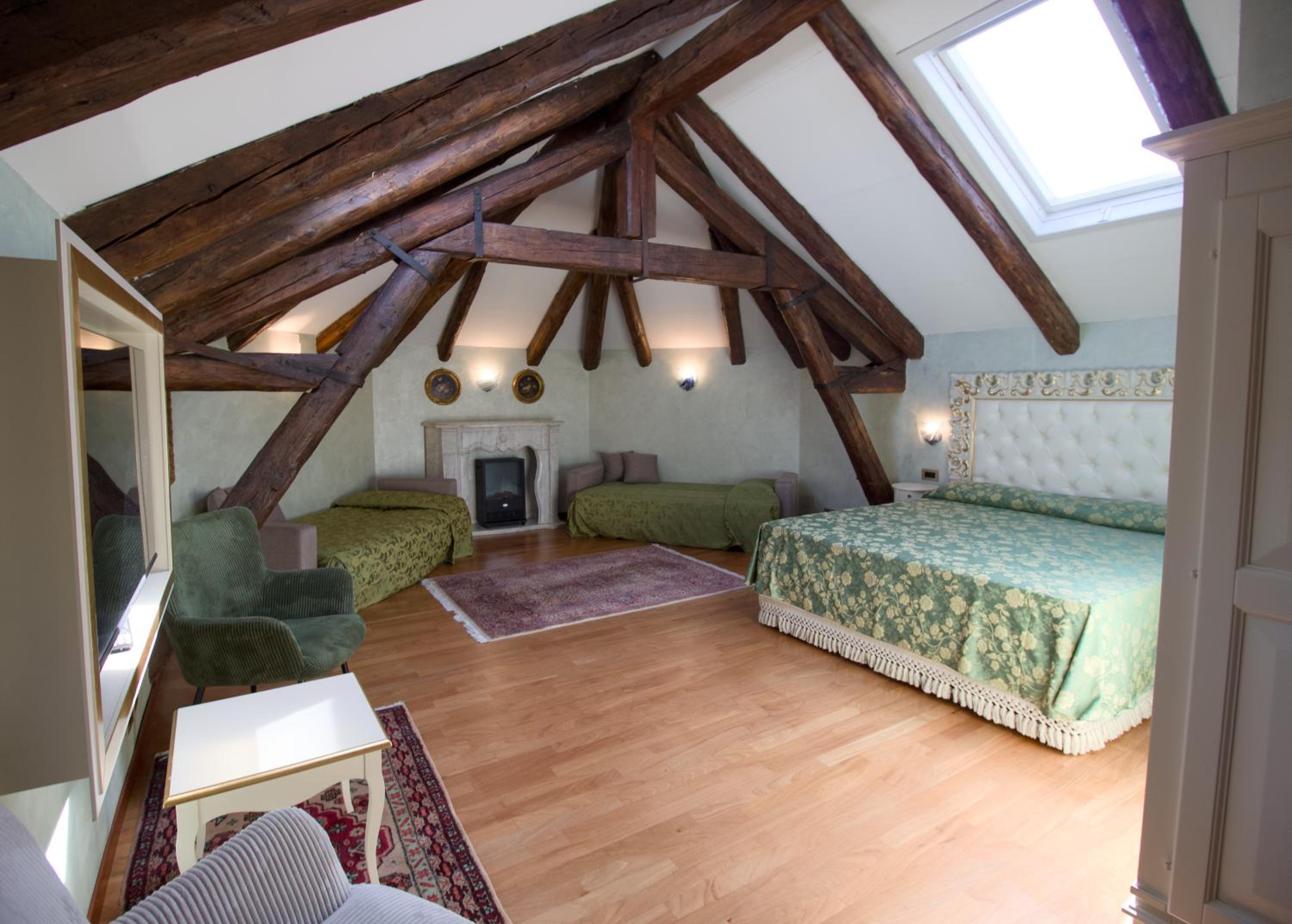 Quadruple Room photo 2