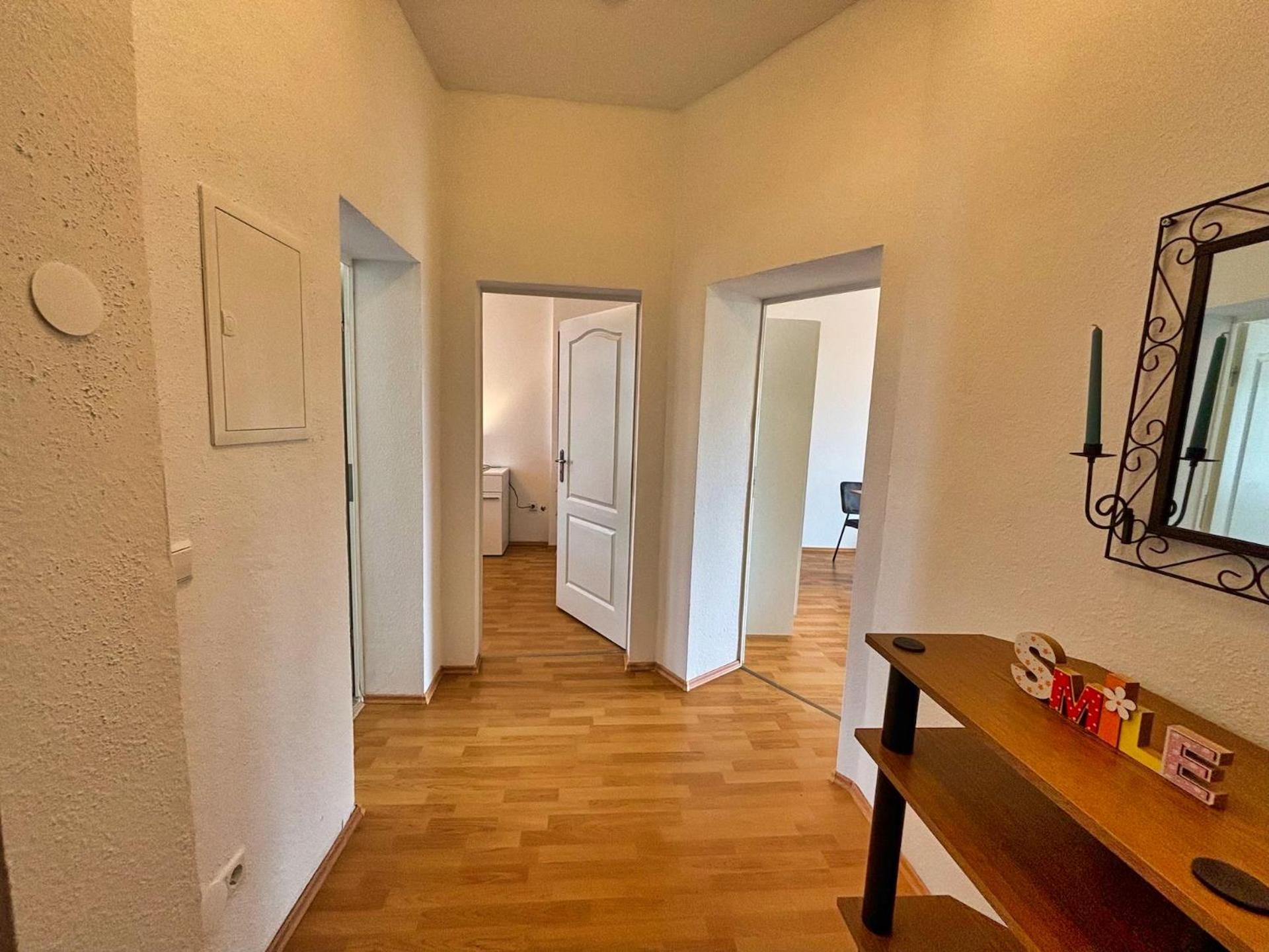 One-Bedroom Apartment photo 3