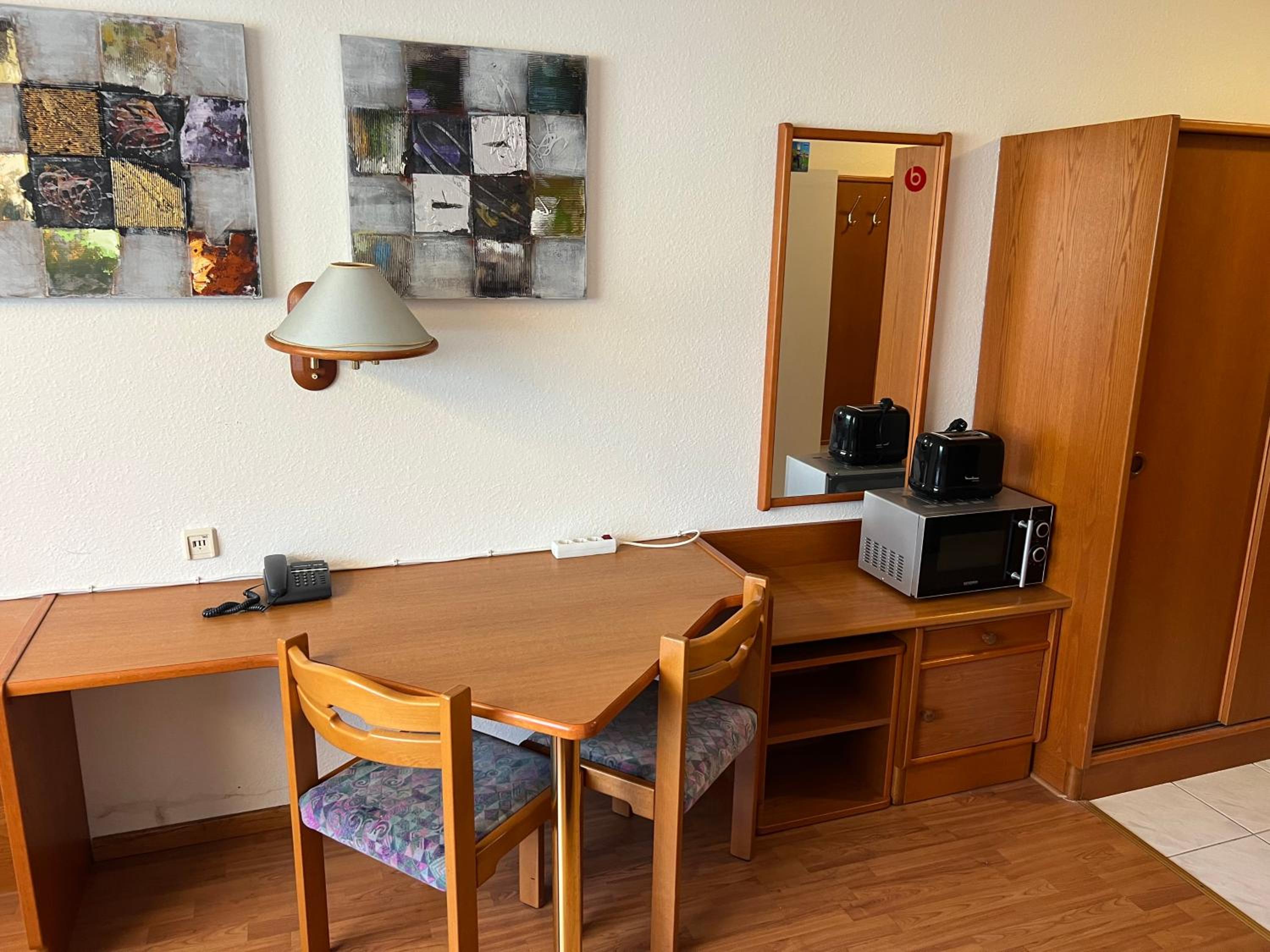 One-Bedroom Apartment photo 3