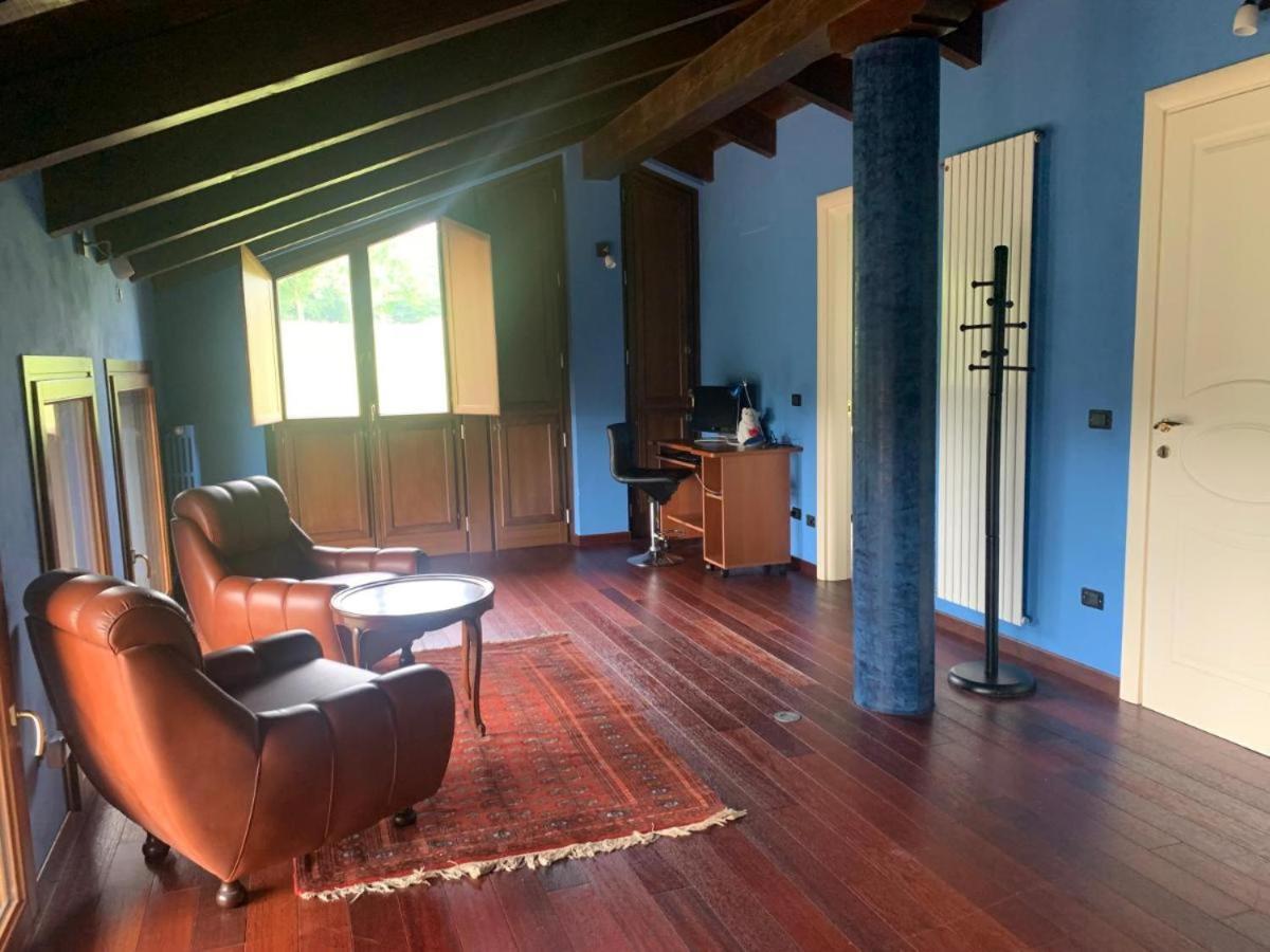 Deluxe Double Room With Bath photo 2