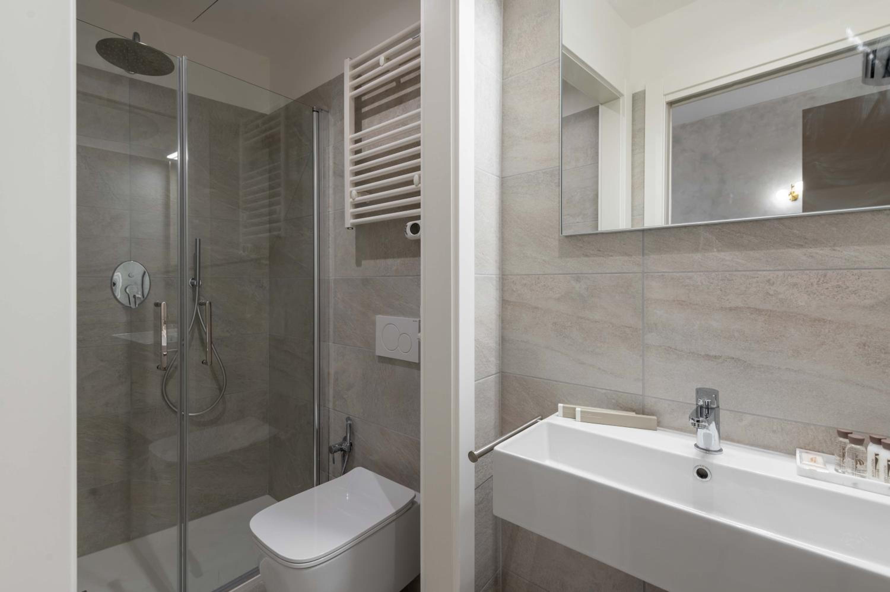 Standard Double Room photo 2