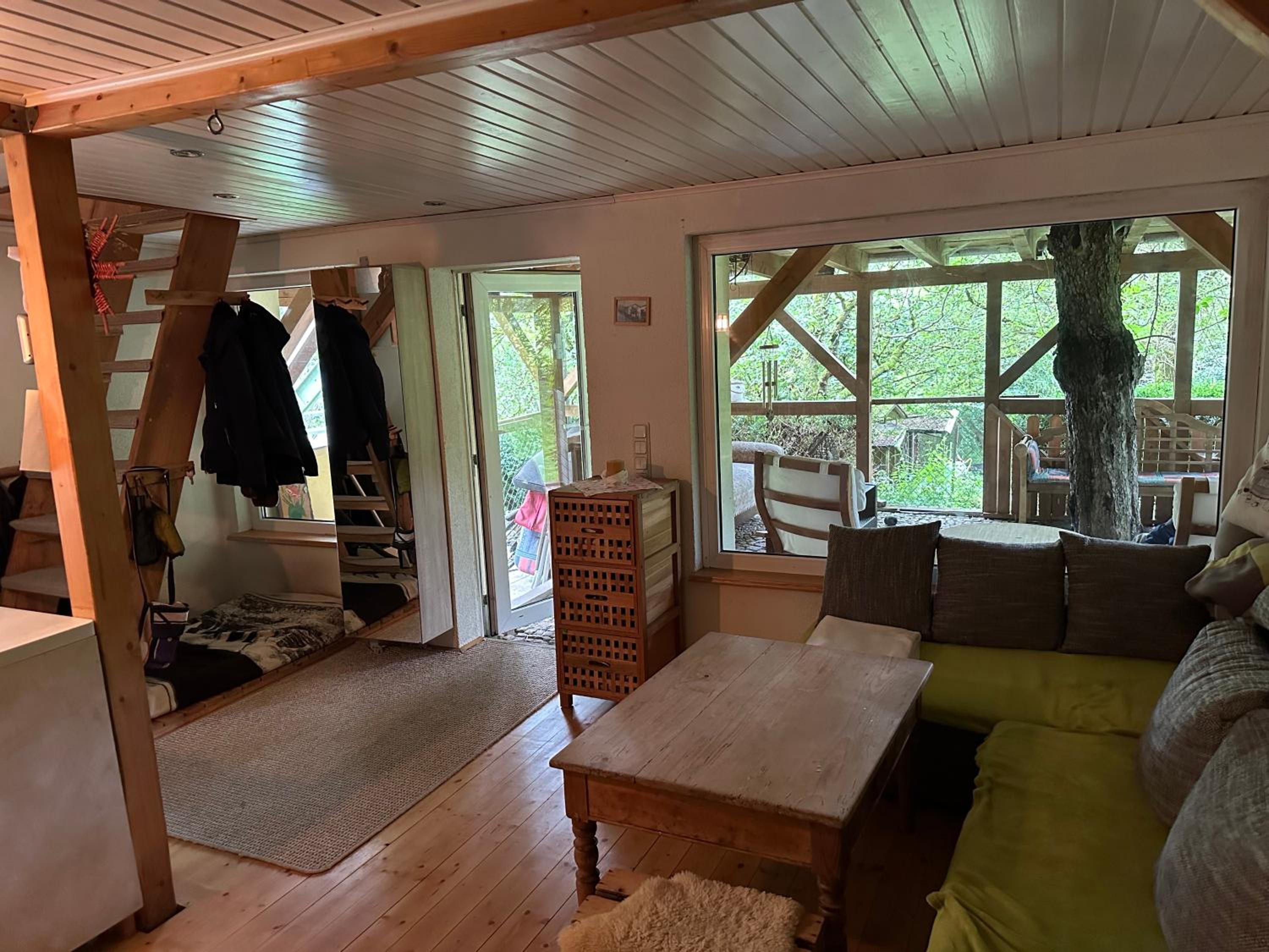 One-Bedroom House photo 1