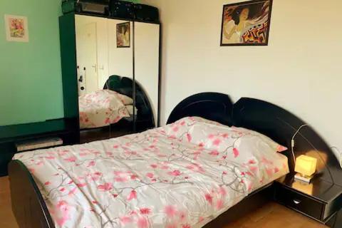 Queen Room with Shared Bathroom