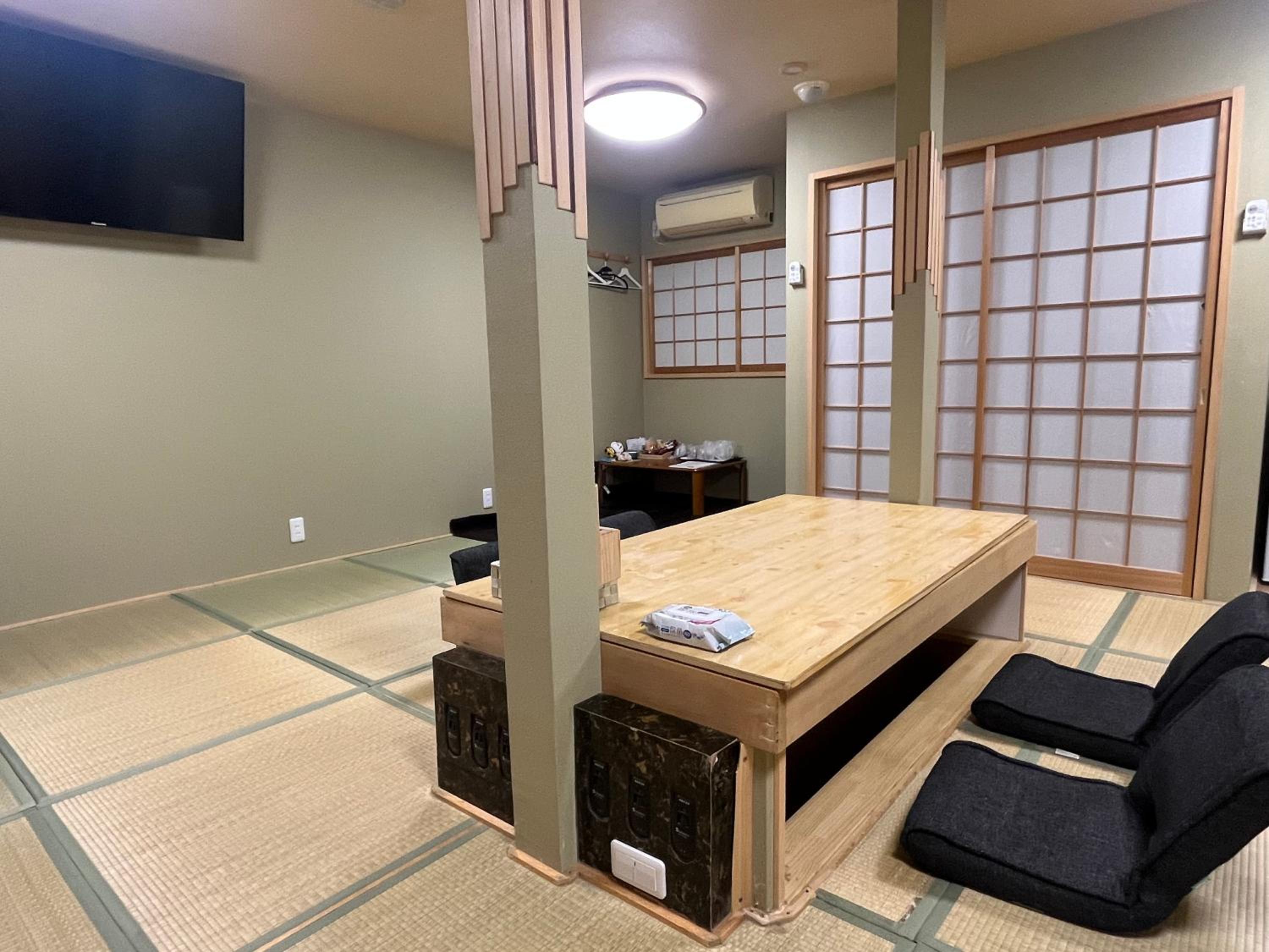 Japanese-Style Quadruple Room