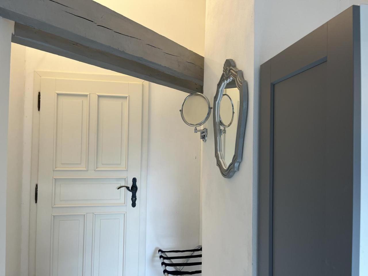 Small Double or Twin Room (Annex) - Photo 4