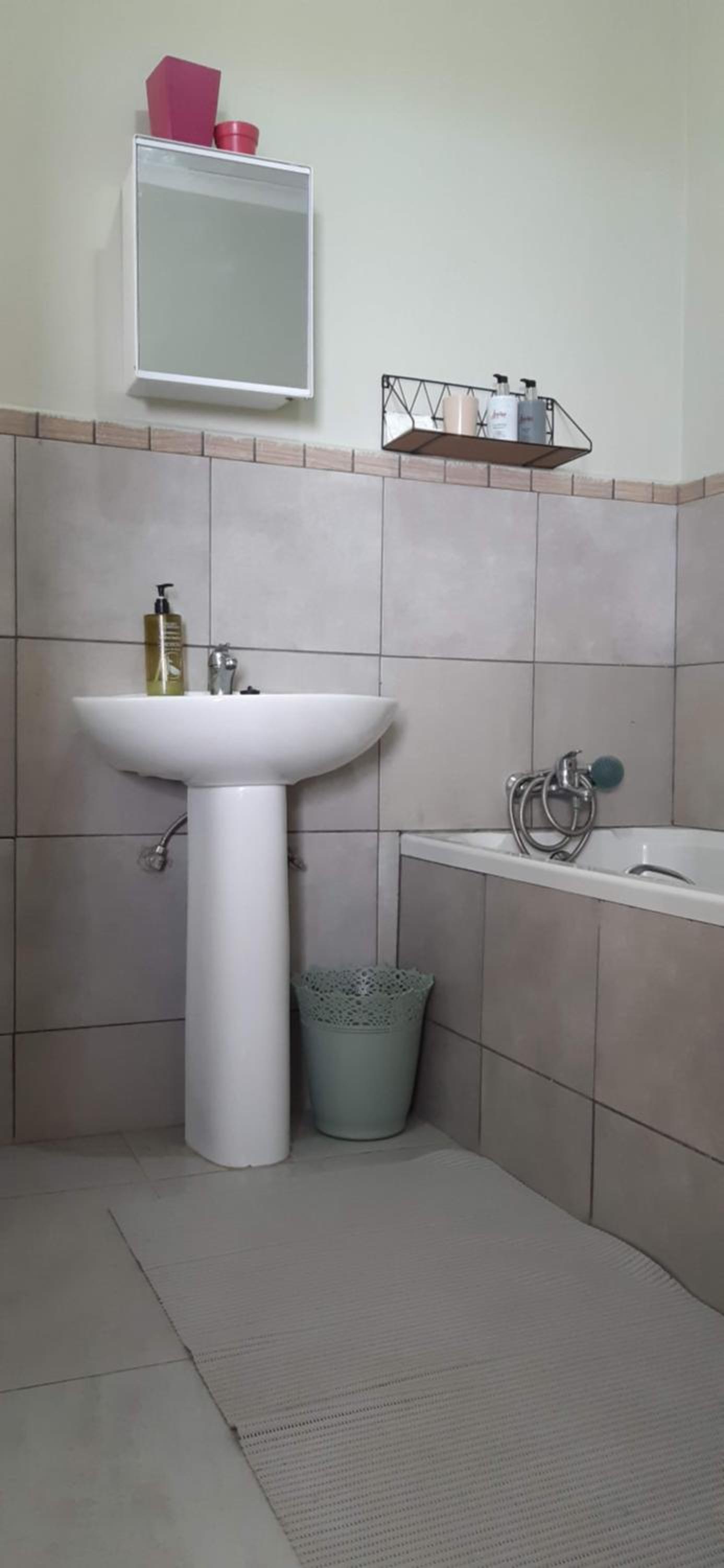 Large Double Room - Photo 13