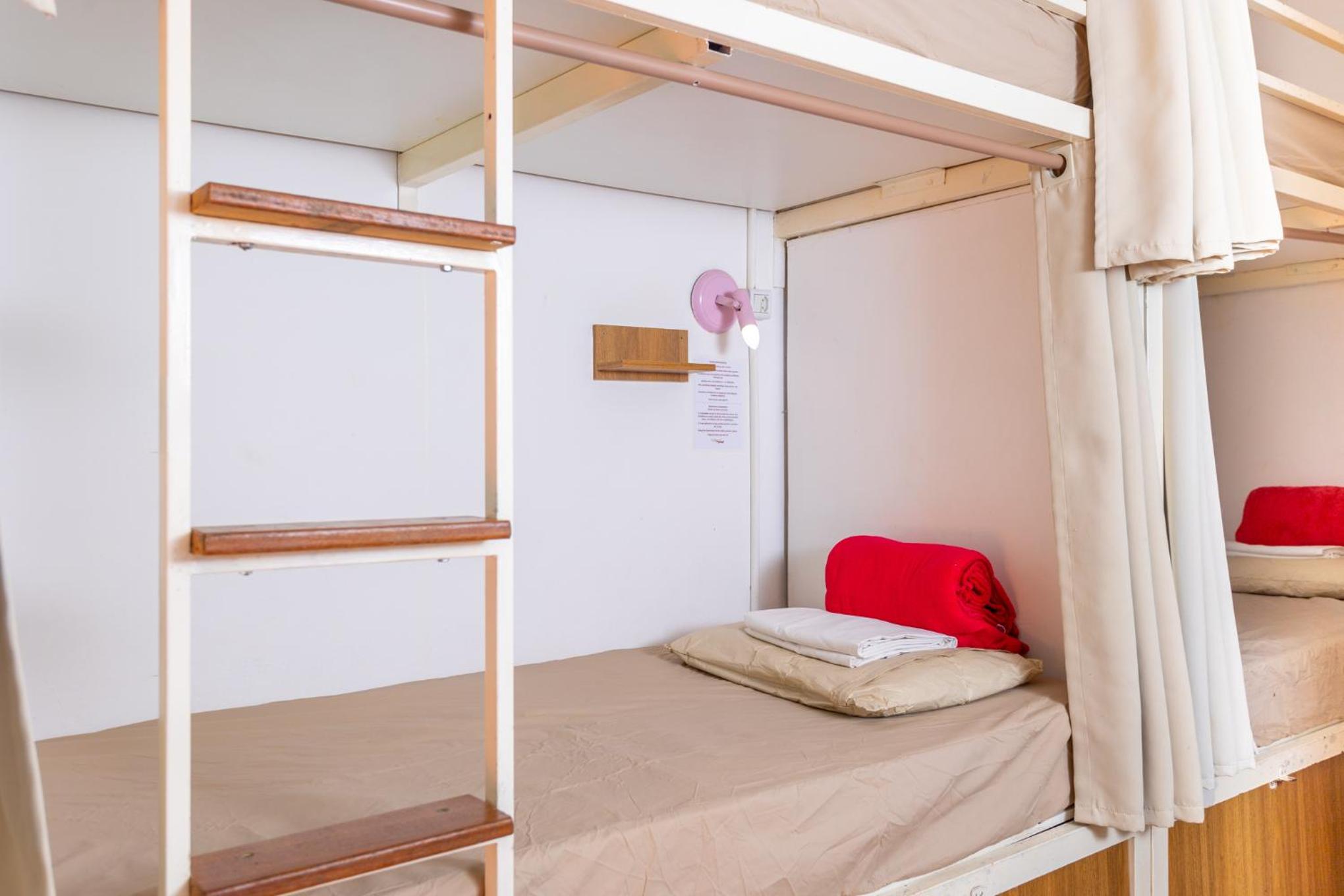 Bed in 4-Bed Mixed Dormitory Room photo 1