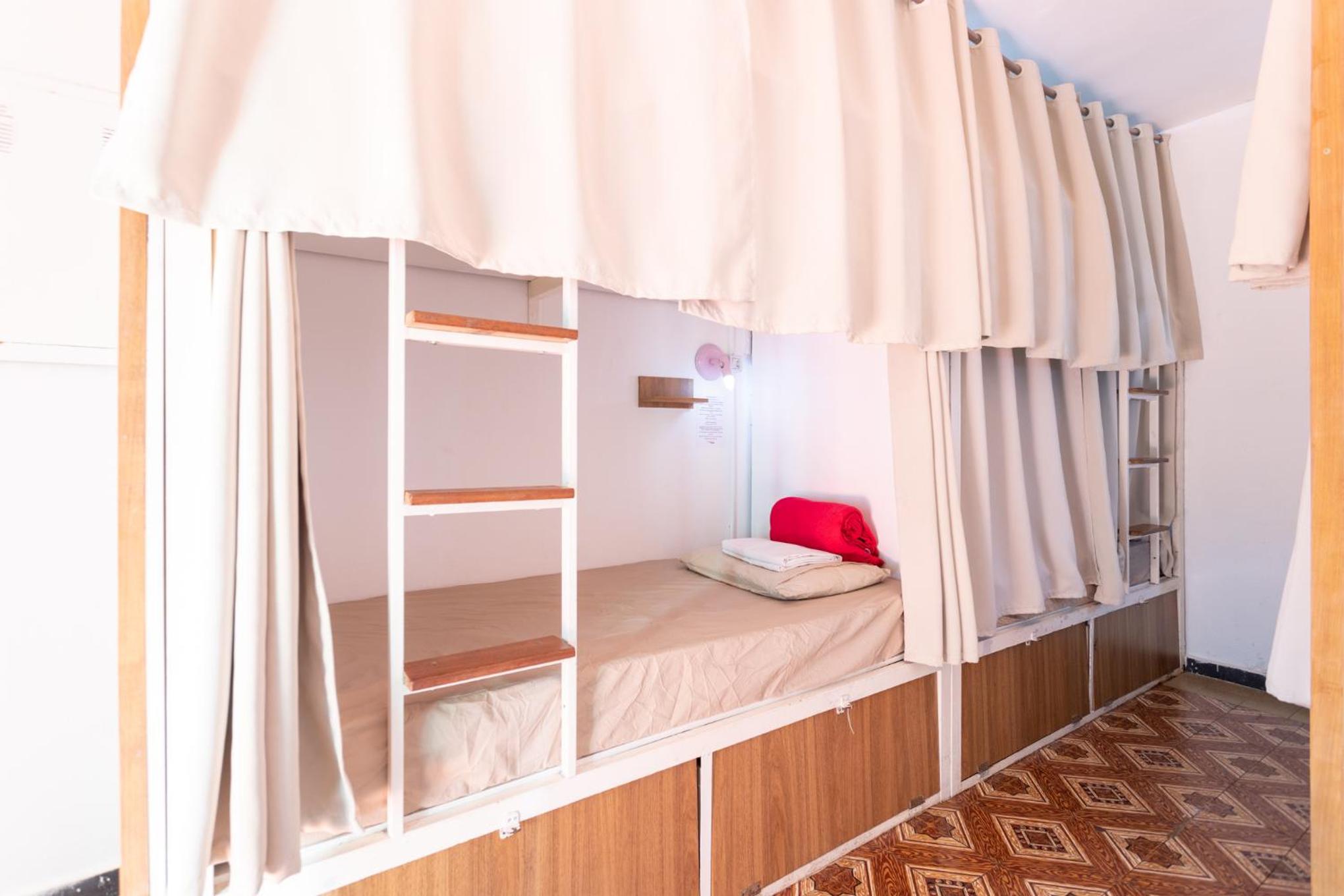 Bed in 6-Bed Mixed Dormitory Room photo 3