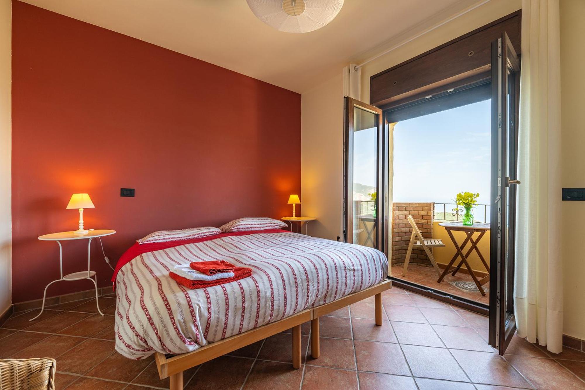 Double or Twin Room with Sea View and Private External Bathroom