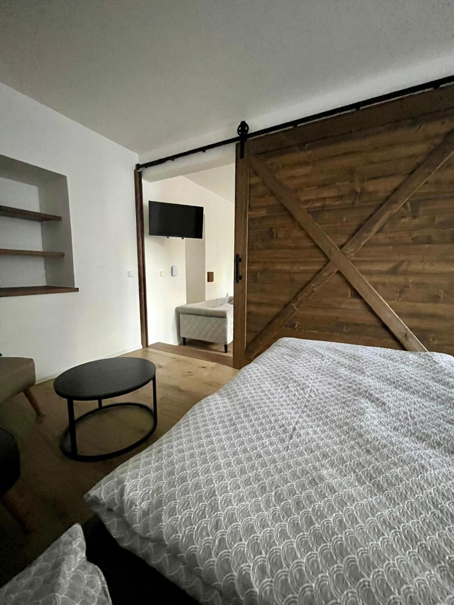 One-Bedroom Deluxe Apartment