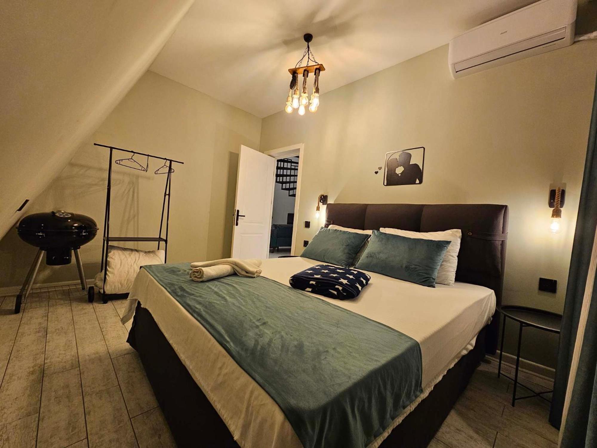 Three-Bedroom Villa photo 1