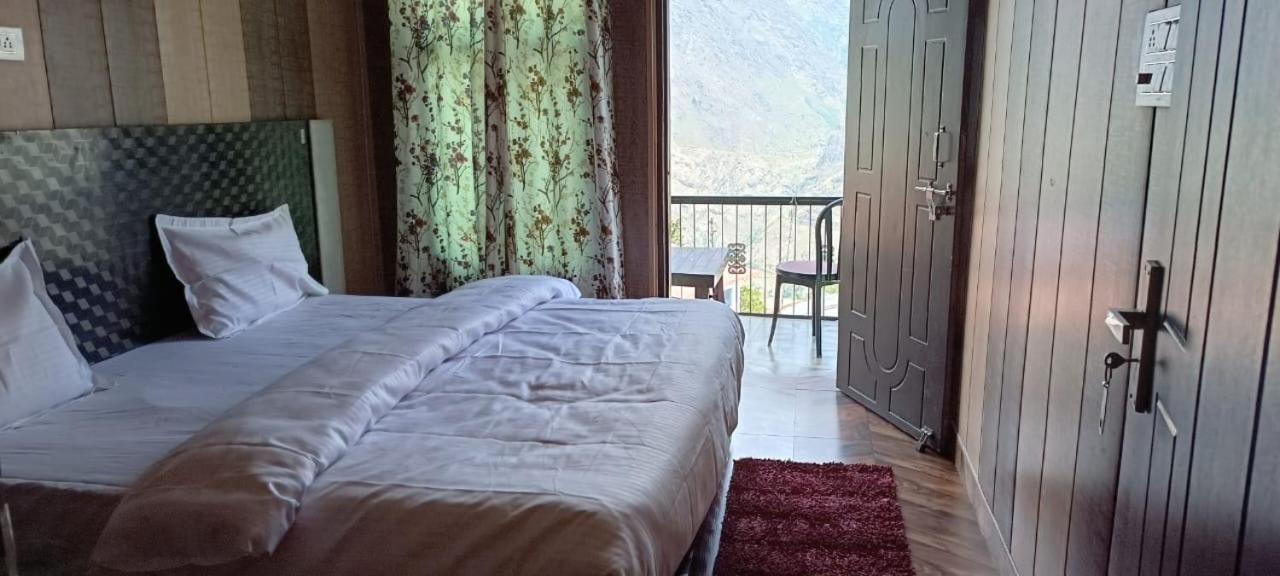 Double Room With Balcony photo 1