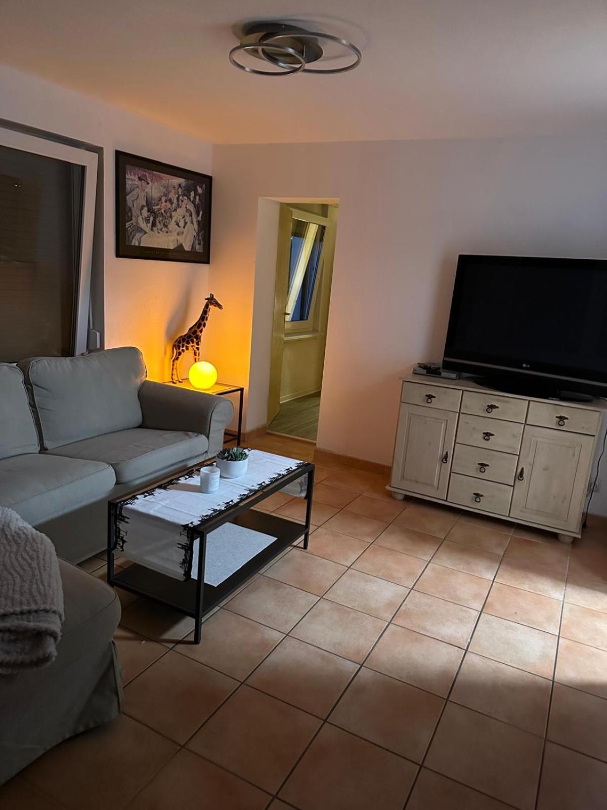 One-Bedroom House photo 1
