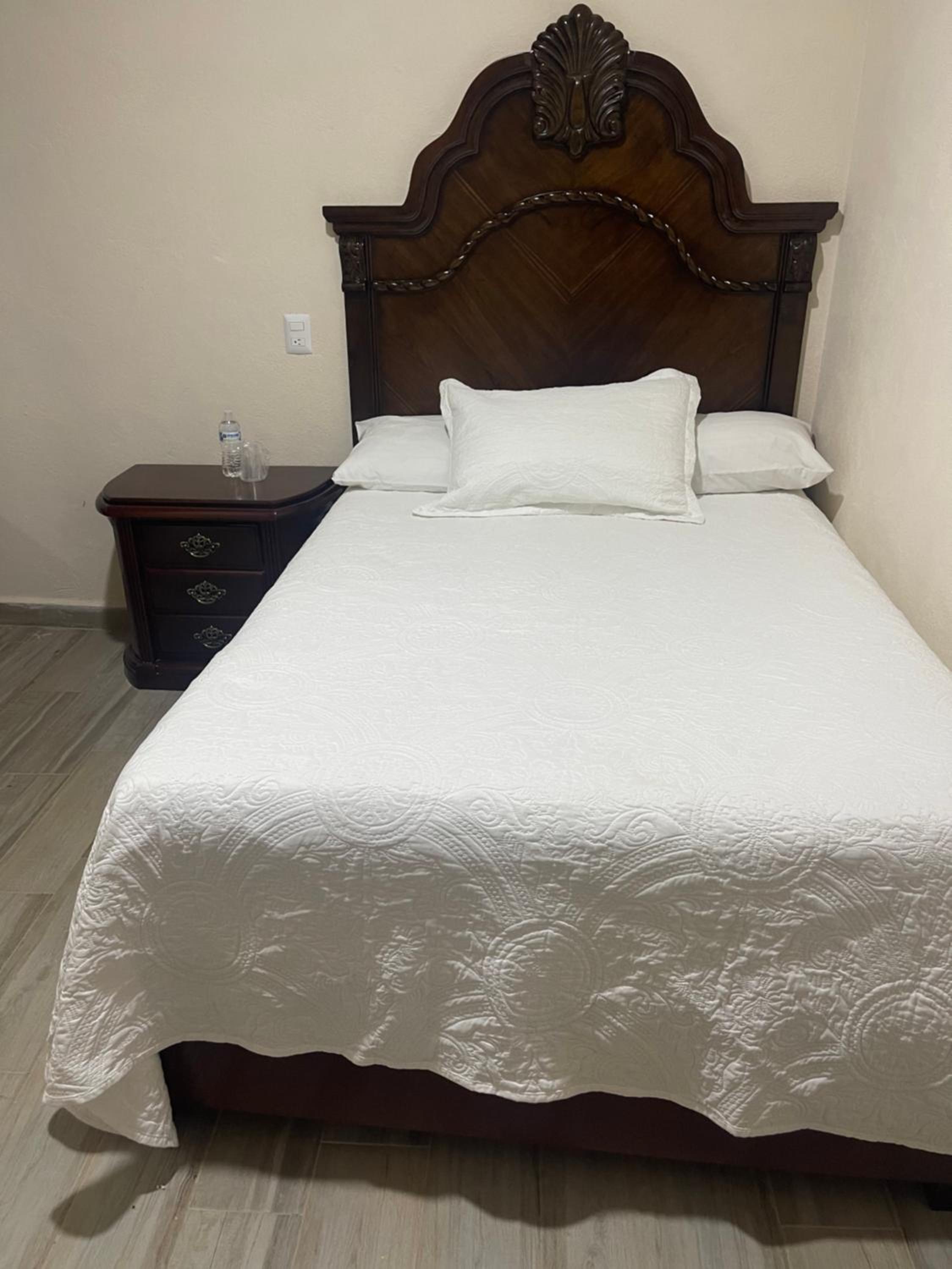 Economy Double Room photo 1